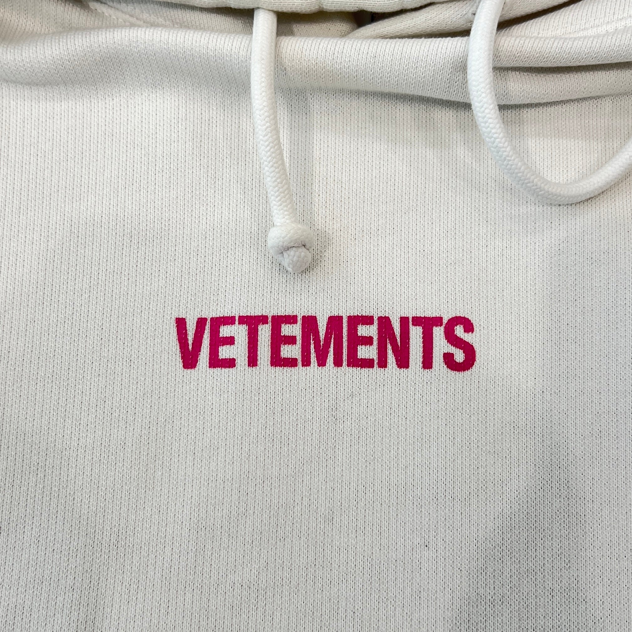 VETEMENTS 2022SS Logo Label Pullover Hoodie UE52TR380W Size S ヴェトモン ロゴラベル プルオーバーフーディー サイズS