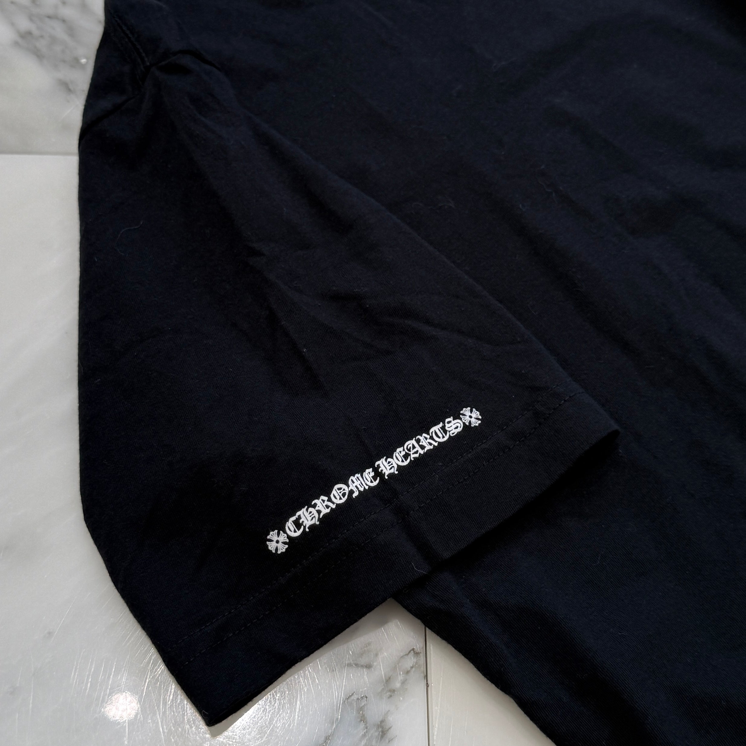 CHROME HEARTS Vertical Logo Half Vine Dagger Tee Size L クロムハーツ ヴァーティカルロゴ ハーフ ヴァインダガー Tシャツ サイズL