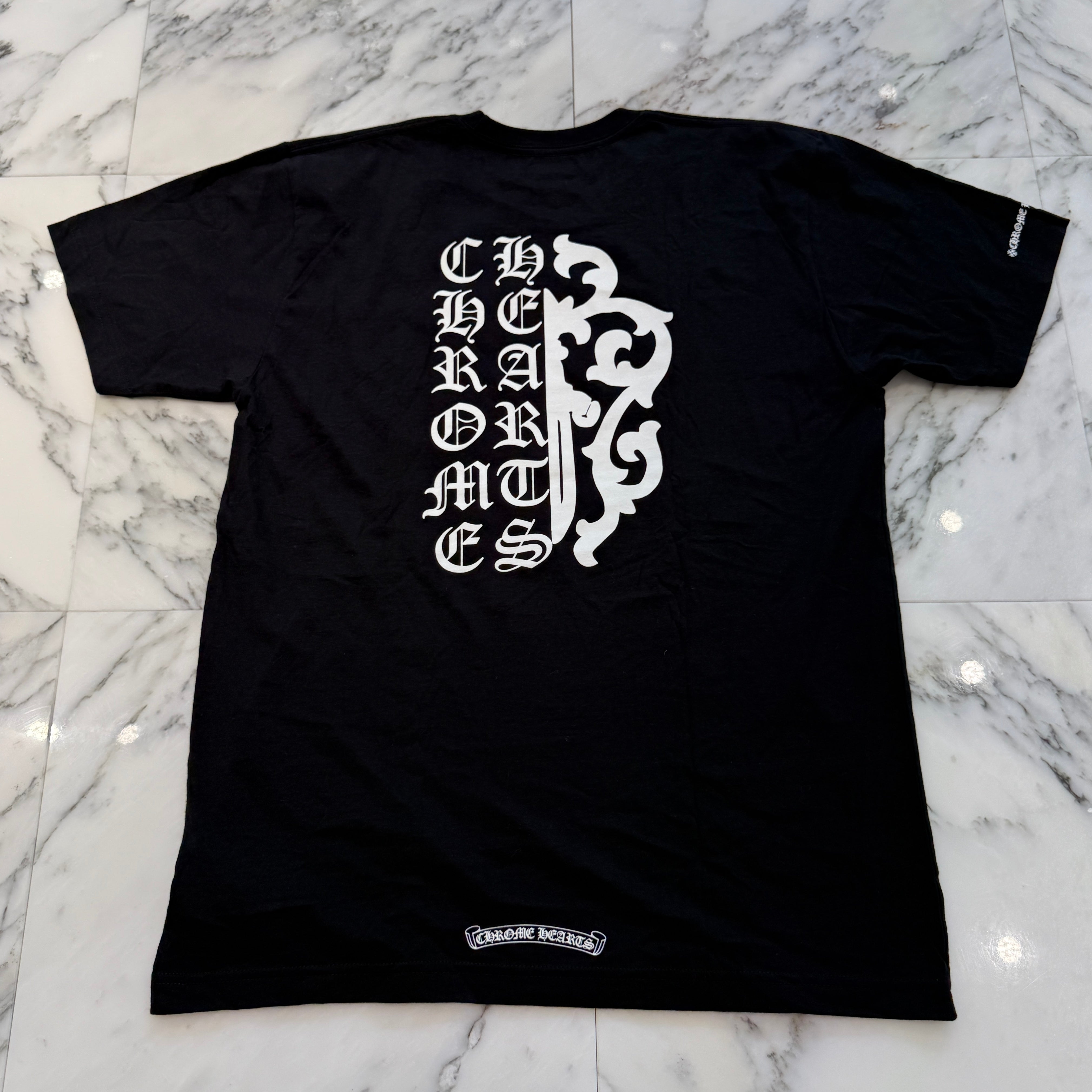 CHROME HEARTS Vertical Logo Half Vine Dagger Tee Size L クロムハーツ ヴァーティカルロゴ ハーフ ヴァインダガー Tシャツ サイズL