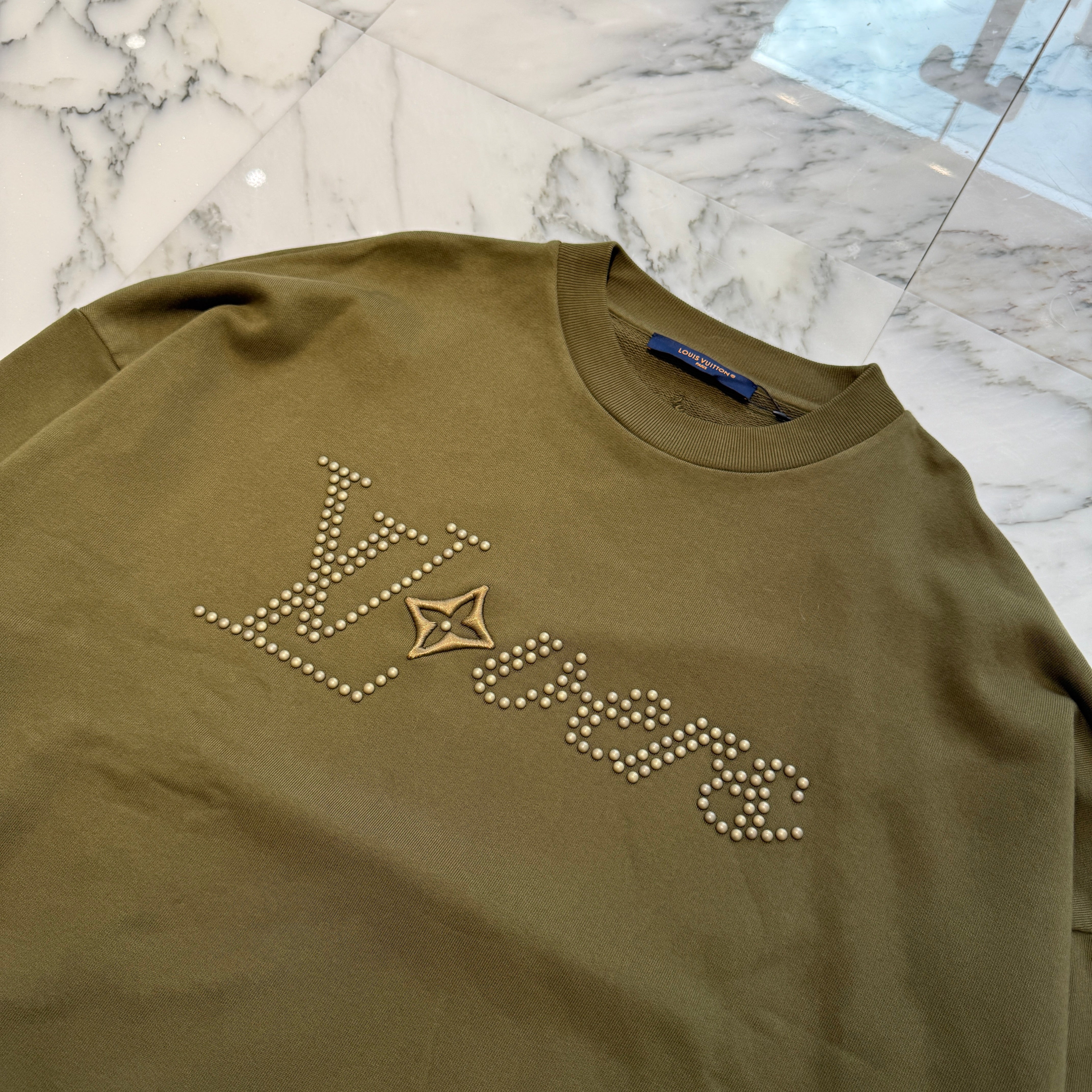 LOUIS VUITTON 2024SS Cotton Signature Logo Crewneck Sweat Shirt HQY88W Size S ルイヴィトン コットン シグネチャー ロゴ クルーネック スウェットシャツ サイズS
