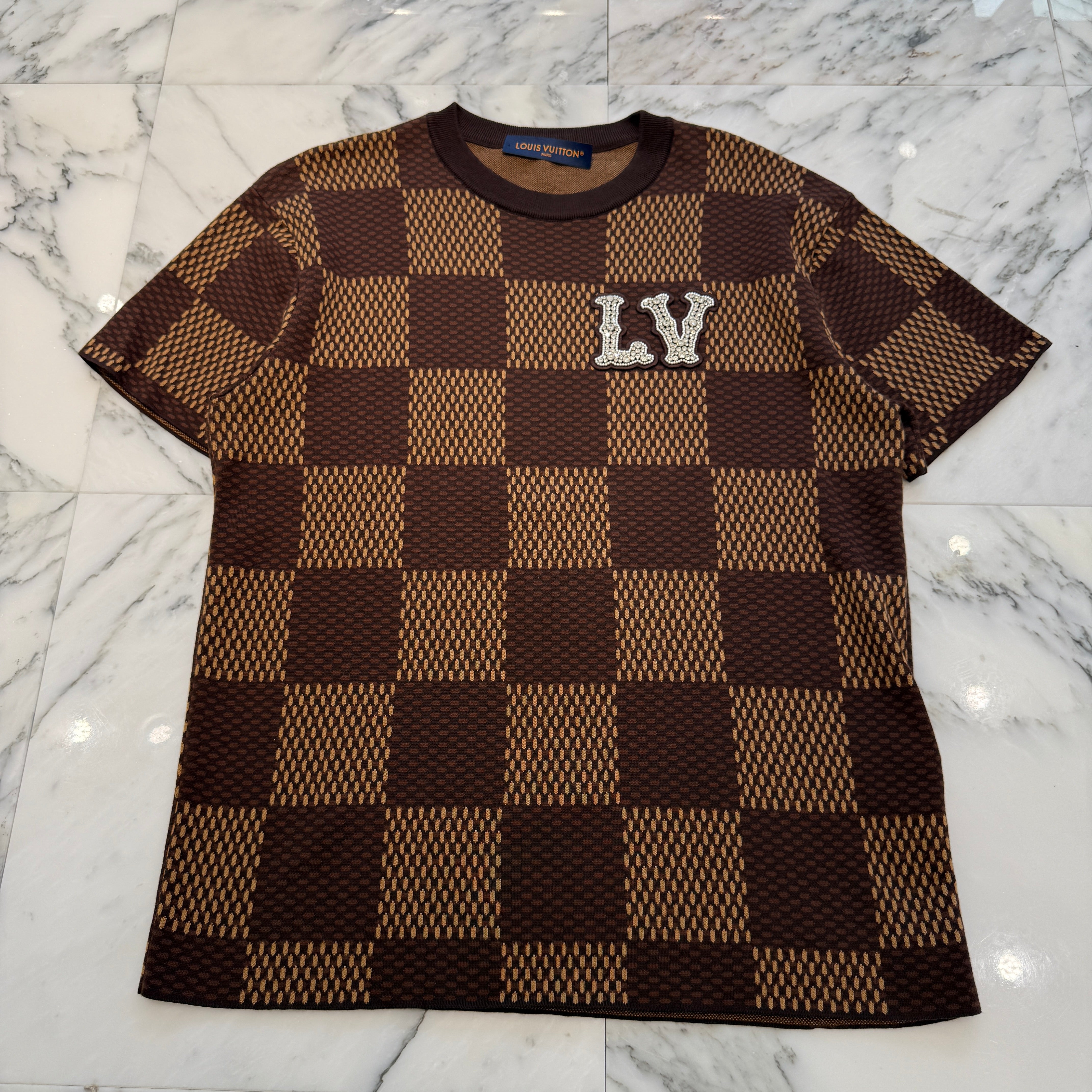 LOUIS VUITTON 2024SS Cotton Damier Strauss LV Patch Tee HQN63W Size S ルイヴィトン コットンダミエ ストラスLVパッチ Tシャツ サイズS