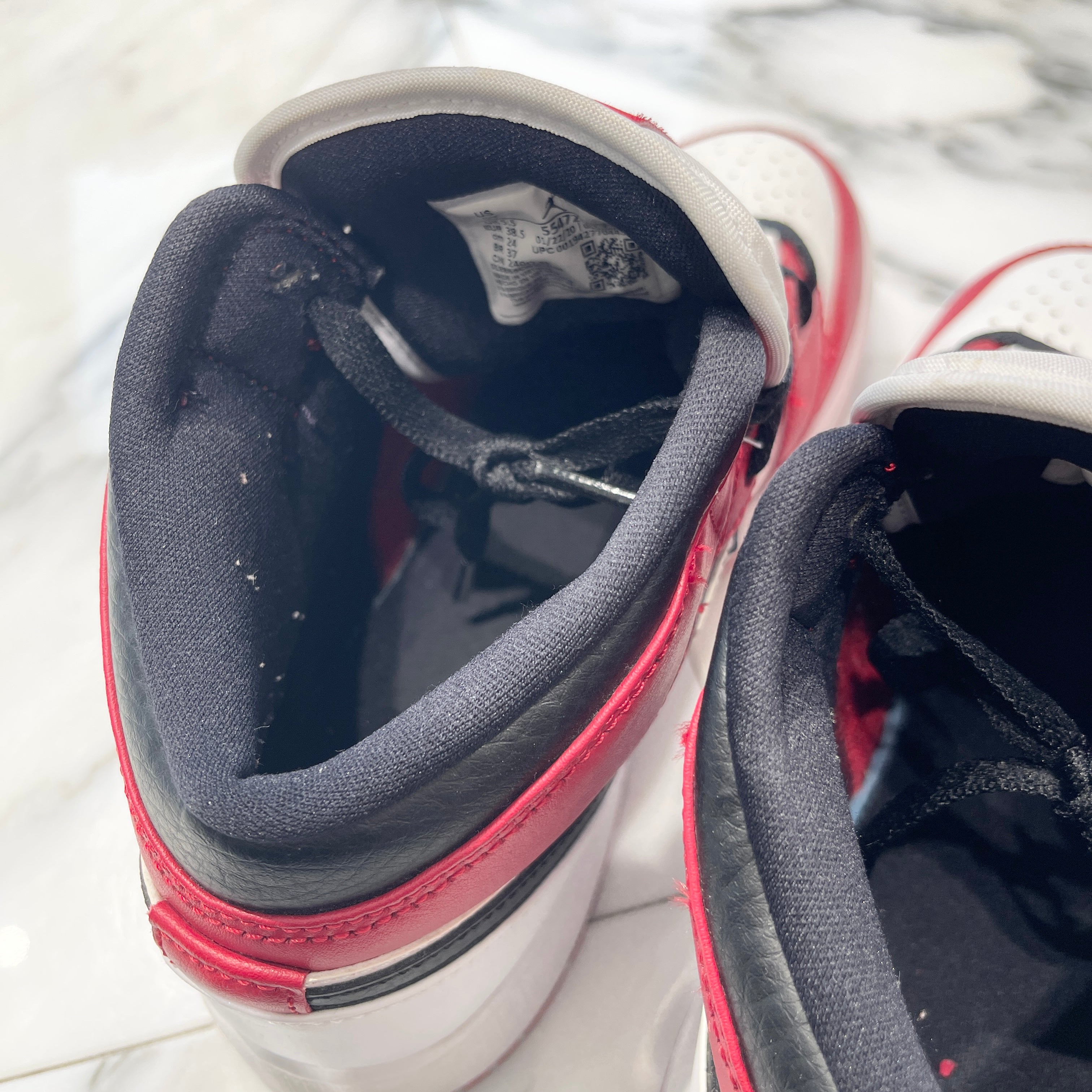 NIKE 2020AW AIR JORDAN 1 MID GS "GYM" RED 554725-173 Size US 6Y（24cm）ナイキ エアジョーダン 1ミッド GS "ジム レッド" スニーカー サイズUS 6Y（24cm）