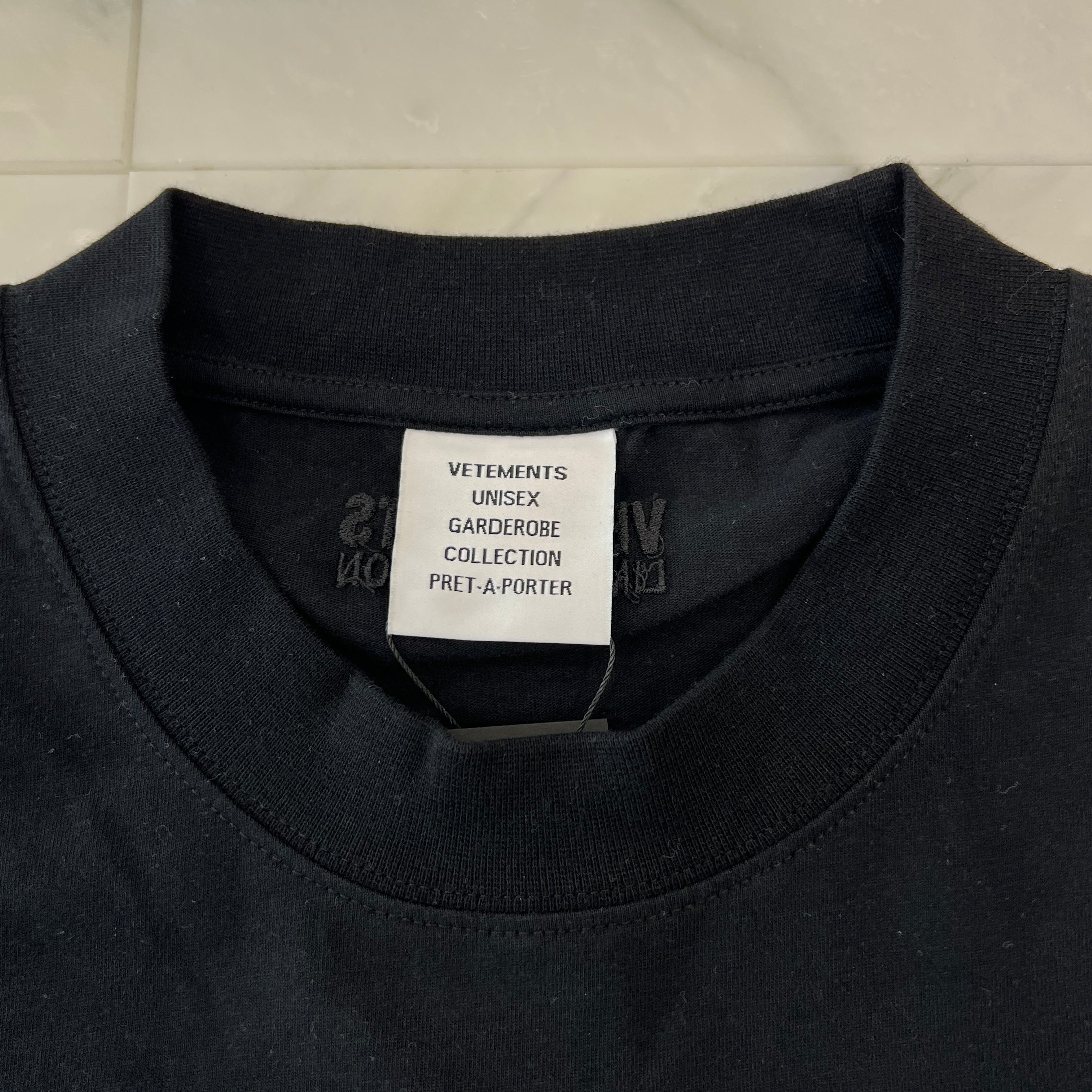VETEMENTS 2023SS Small Logo Tee UE63TR800B Size OS ヴェトモン スモールロゴＴシャツ サイズOS