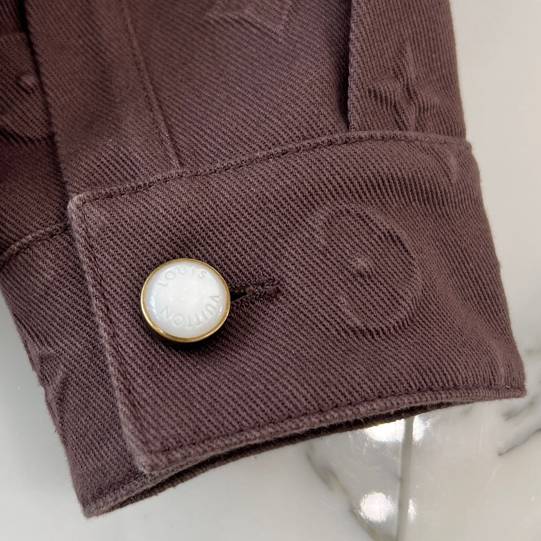 LOUIS VUITTON 2025SS Monogram Embossed Over Shirt 1AHBF4 Size 46 ルイヴィトン モノグラムエンボスドオーバーシャツ サイズ46