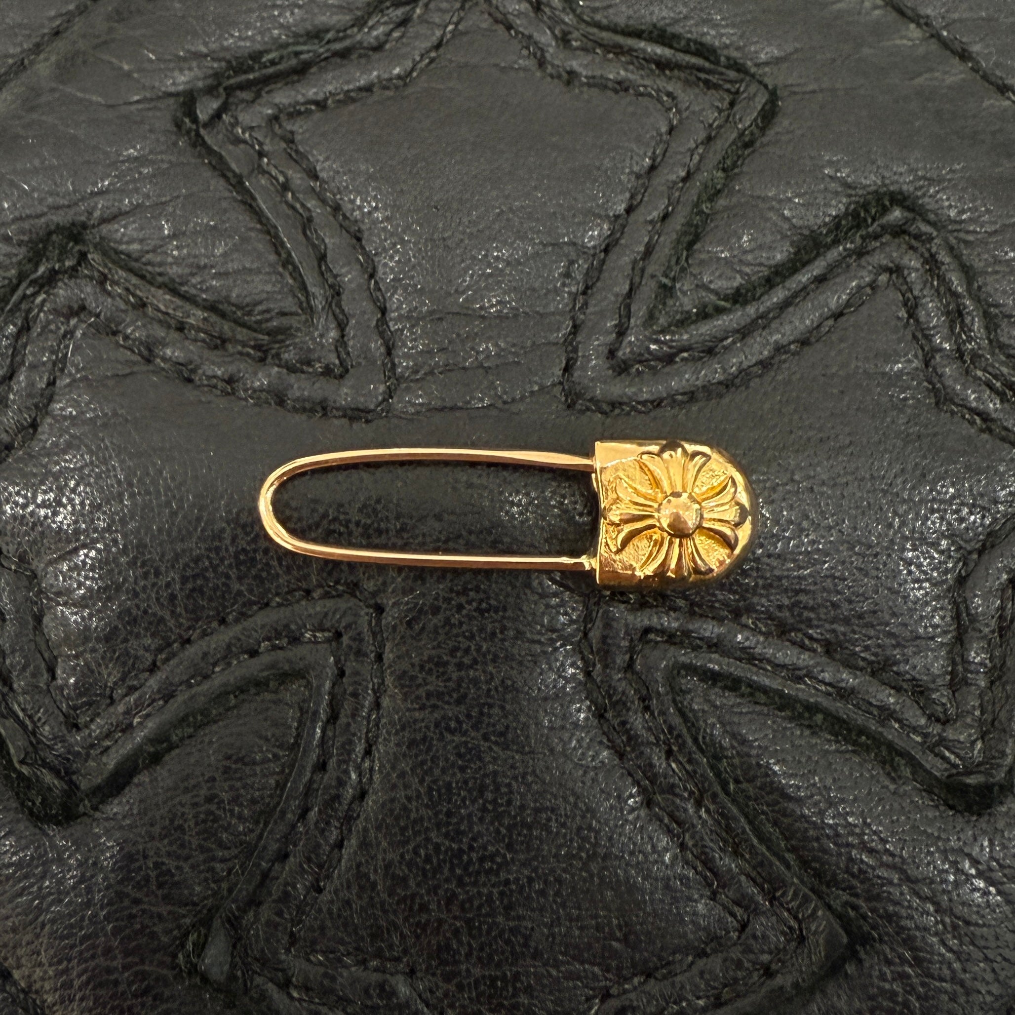 CHROME HEARTS 22K Safety Pin Earrings クロムハーツ 22K セーフティ ピン イヤリング ピアス