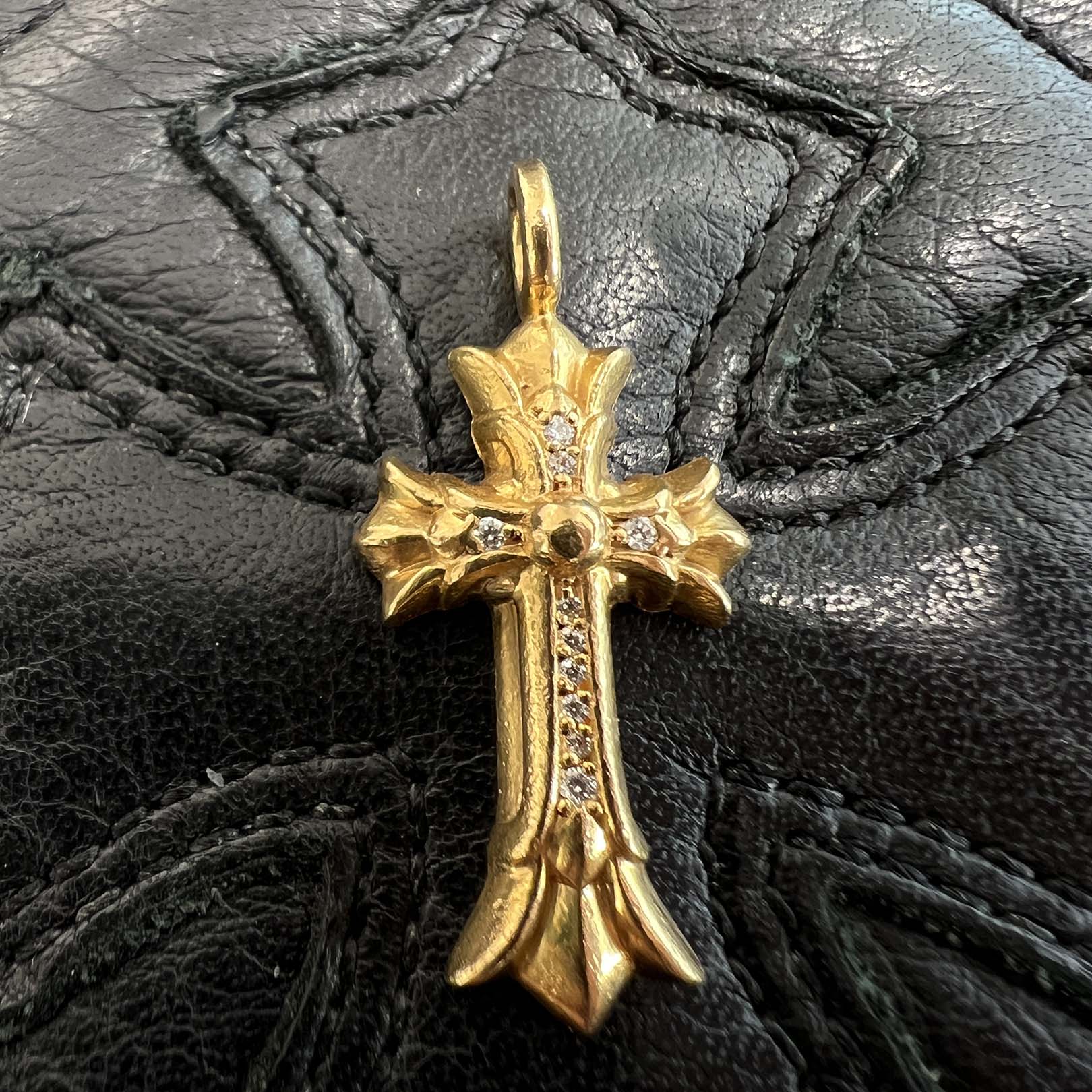 CHROME HEARTS 22K Double CH Cross Charm Pave Diamond Pendant Top クロムハーツ 22K ダブルCHクロス チャーム パヴェダイヤモンド ペンダントトップ