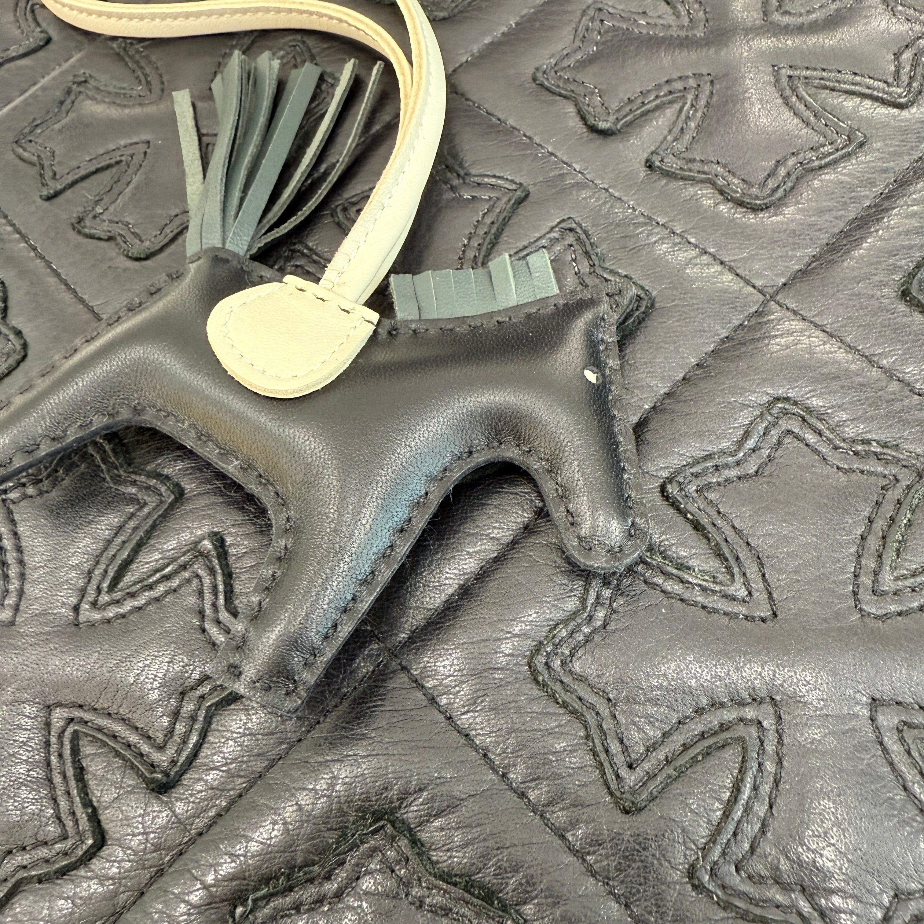 Koronbus 様ロデオ PM 新品未使用 K刻印 2025年製 名古屋】【HERMES】エルメス ロベオ・ロックPM ロデオチャーム