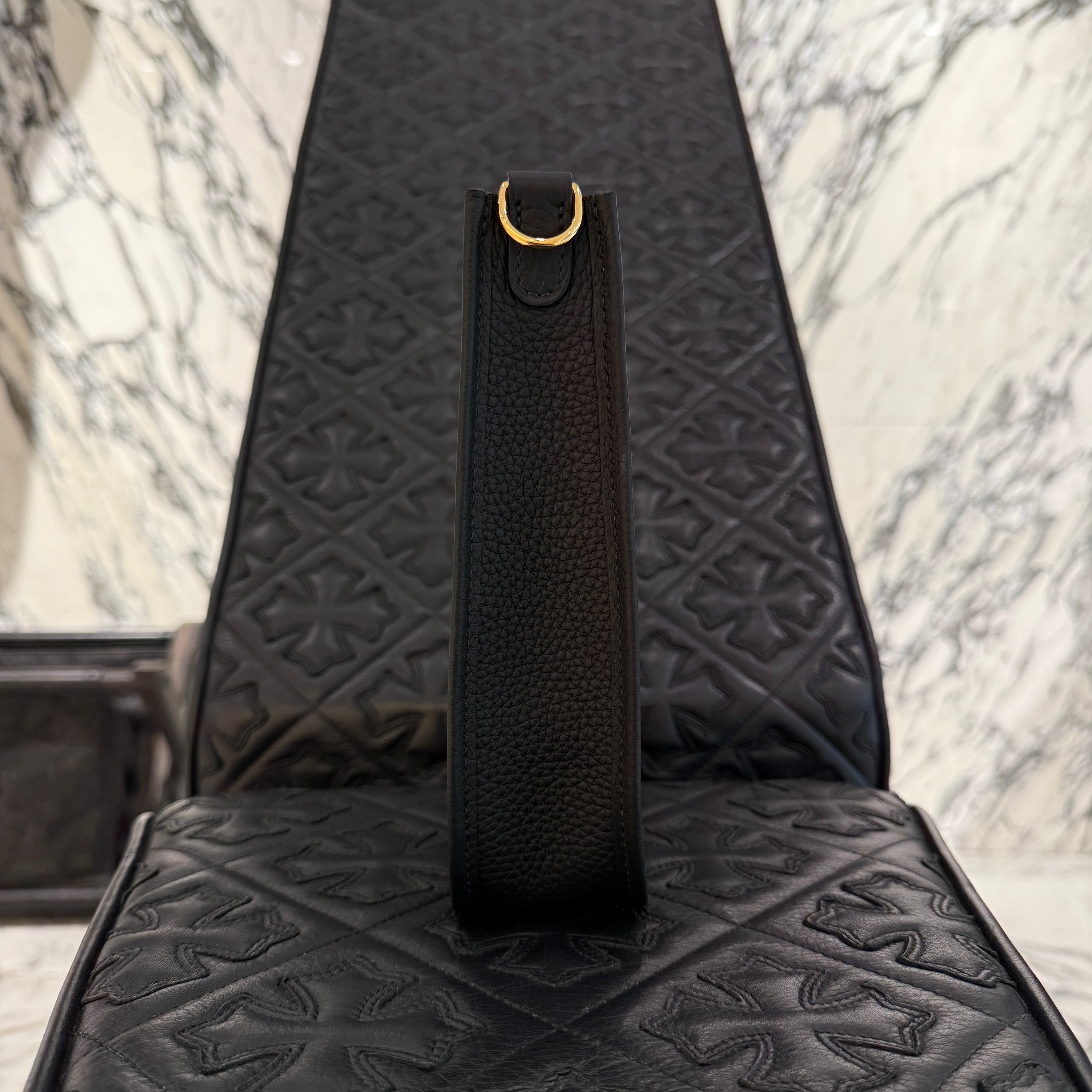 HERMES Evelyn Amazon TPM "NOIR" K刻印 エルメス エブリン アマゾン TPM "ノワール" レザーショルダーバッグ K刻印