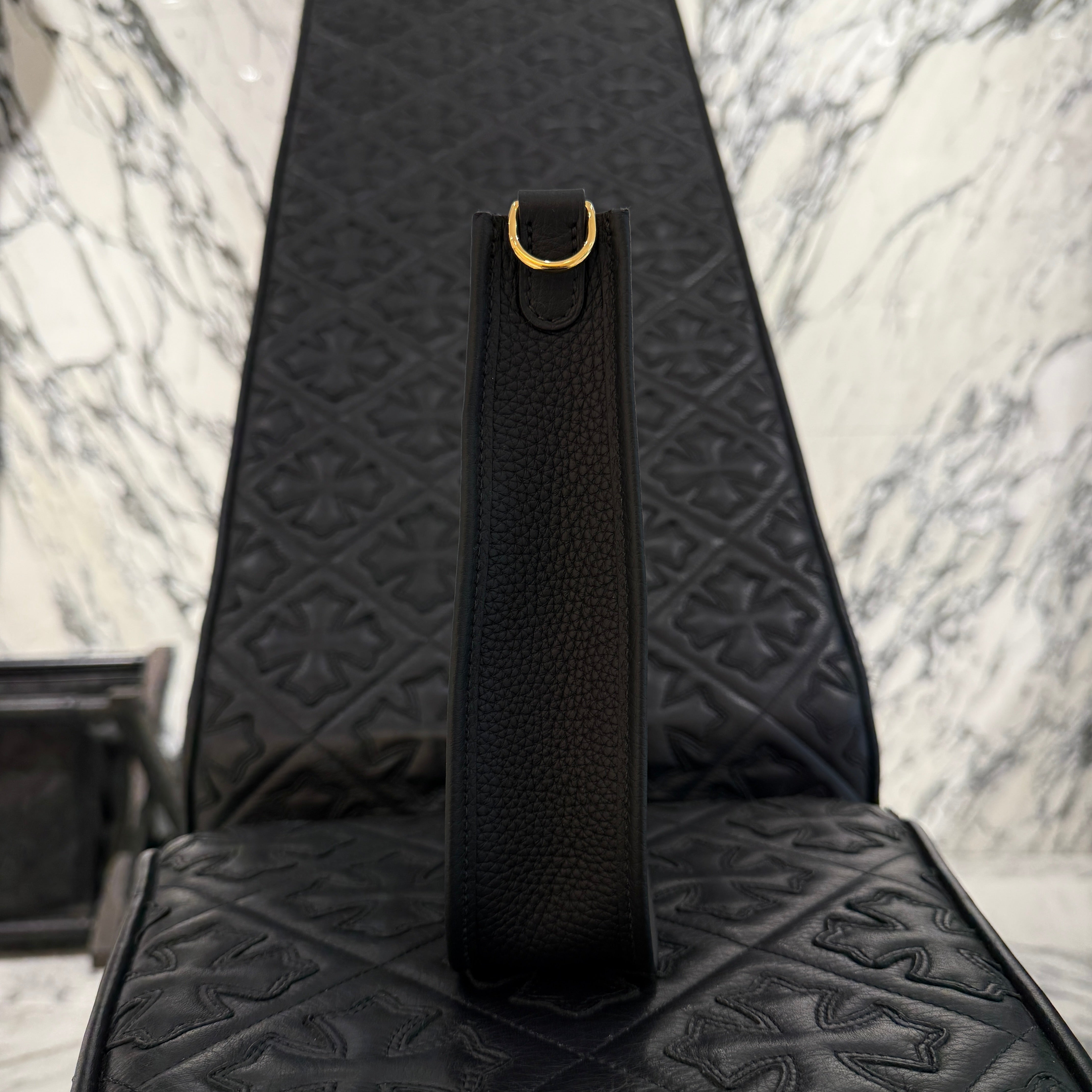 HERMES Evelyn Amazon TPM "NOIR" K刻印 エルメス エブリン アマゾン TPM "ノワール" レザーショルダーバッグ K刻印