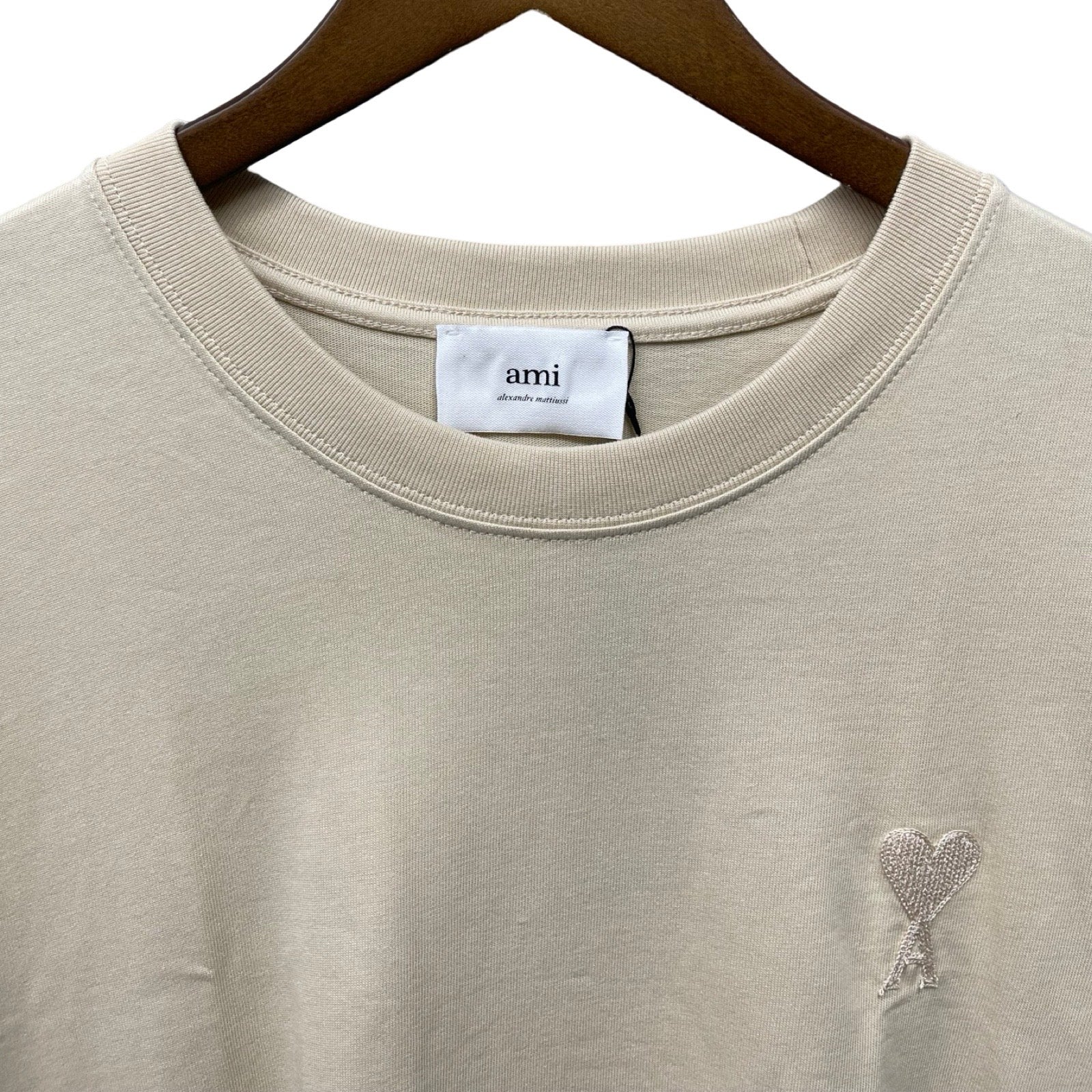 AMI PARIS 2022SS Heart Logo Embroidered Tee UTS004.726 Size L