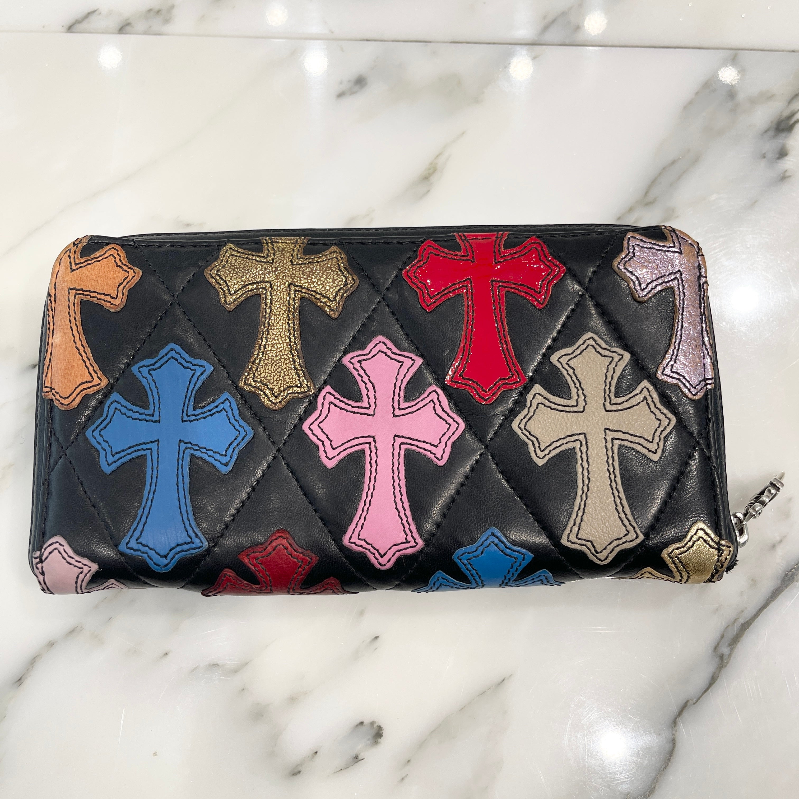 CHROME HEARTS Multi Cemetery Cross Leather Patch Quilting Wallet クロムハーツ マルチ セメタリークロス レザーパッチ キルティング風 ウォレット