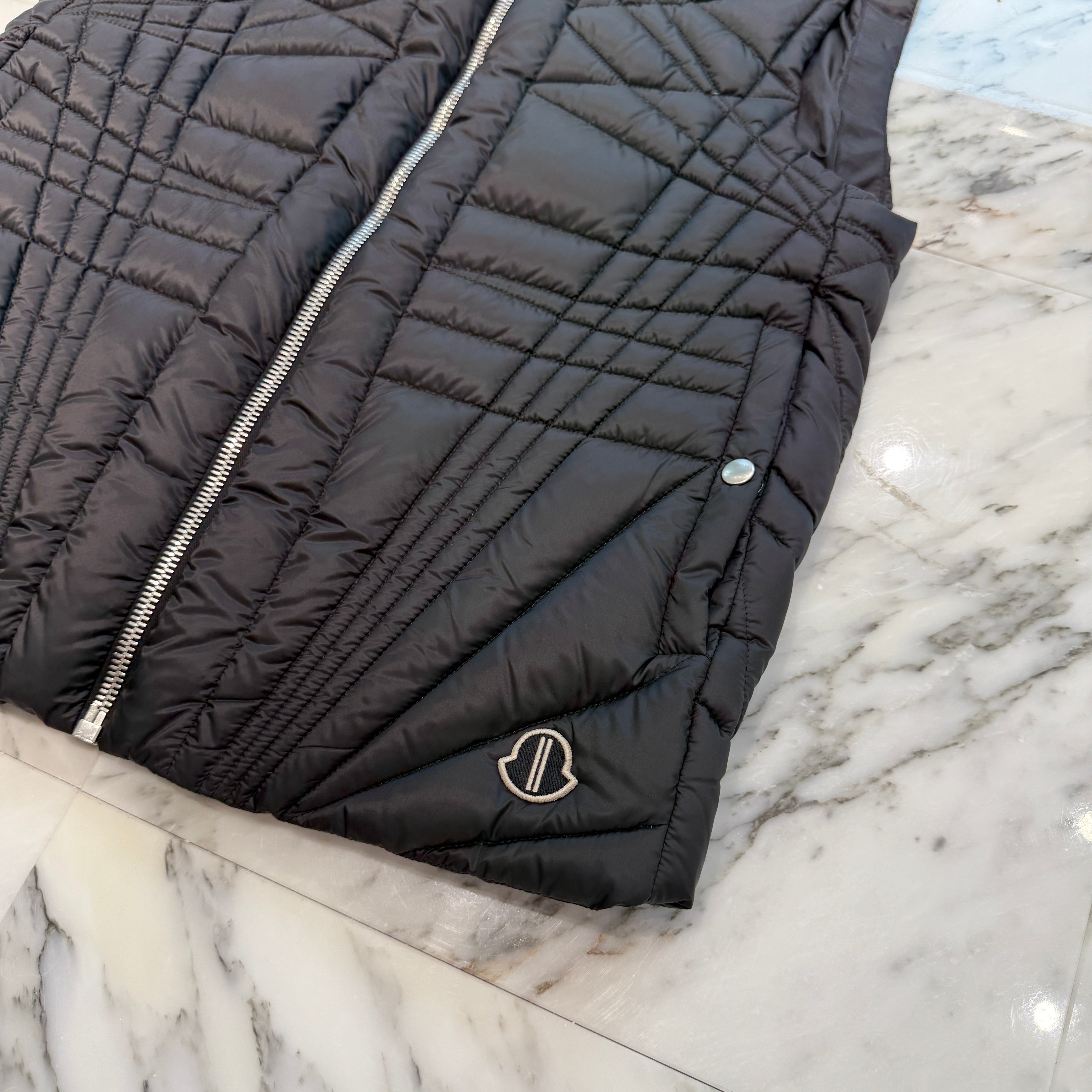 MONCLER × Rick Owens 2024AW MEGAPENTA Flight Down Vest J209N1A00003 M4424 Size 2 モンクレール×リックオウェンス メガペンタ フライト ダウンベスト サイズ2