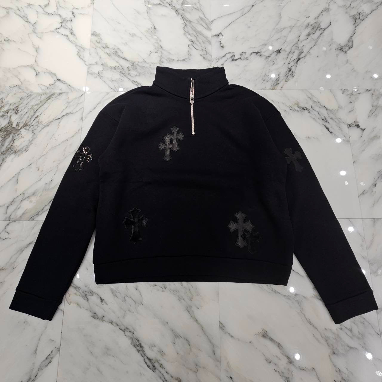 CHROME HEARTS Y NOT Multi Leather Cross Patch Half Zip Sweatshirt Size M クロムハーツ ワイノット マルチレザークロスパッチ ハーフジップ スウェットシャツ サイズM