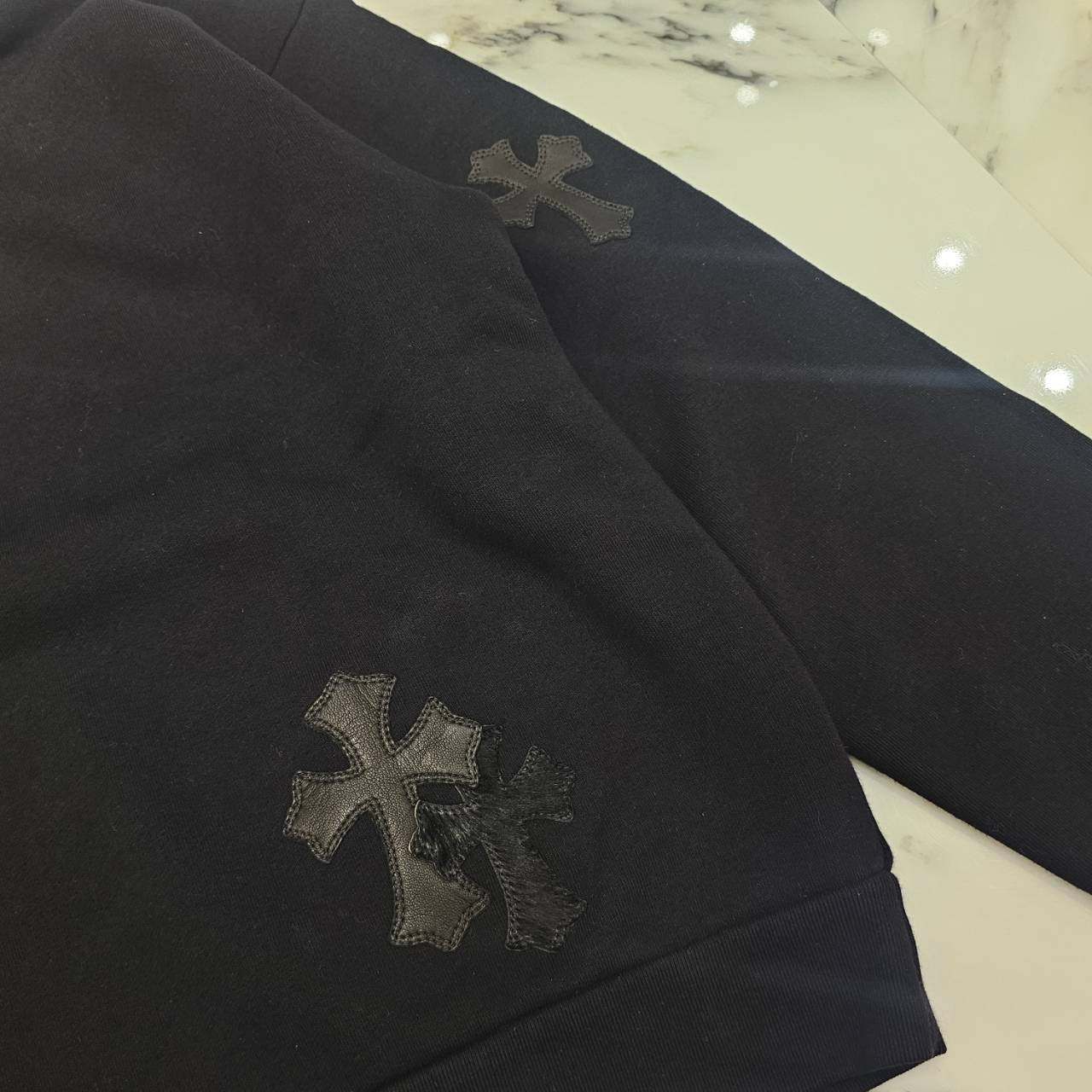 CHROME HEARTS Y NOT Multi Leather Cross Patch Half Zip Sweatshirt Size M クロムハーツ ワイノット マルチレザークロスパッチ ハーフジップ スウェットシャツ サイズM