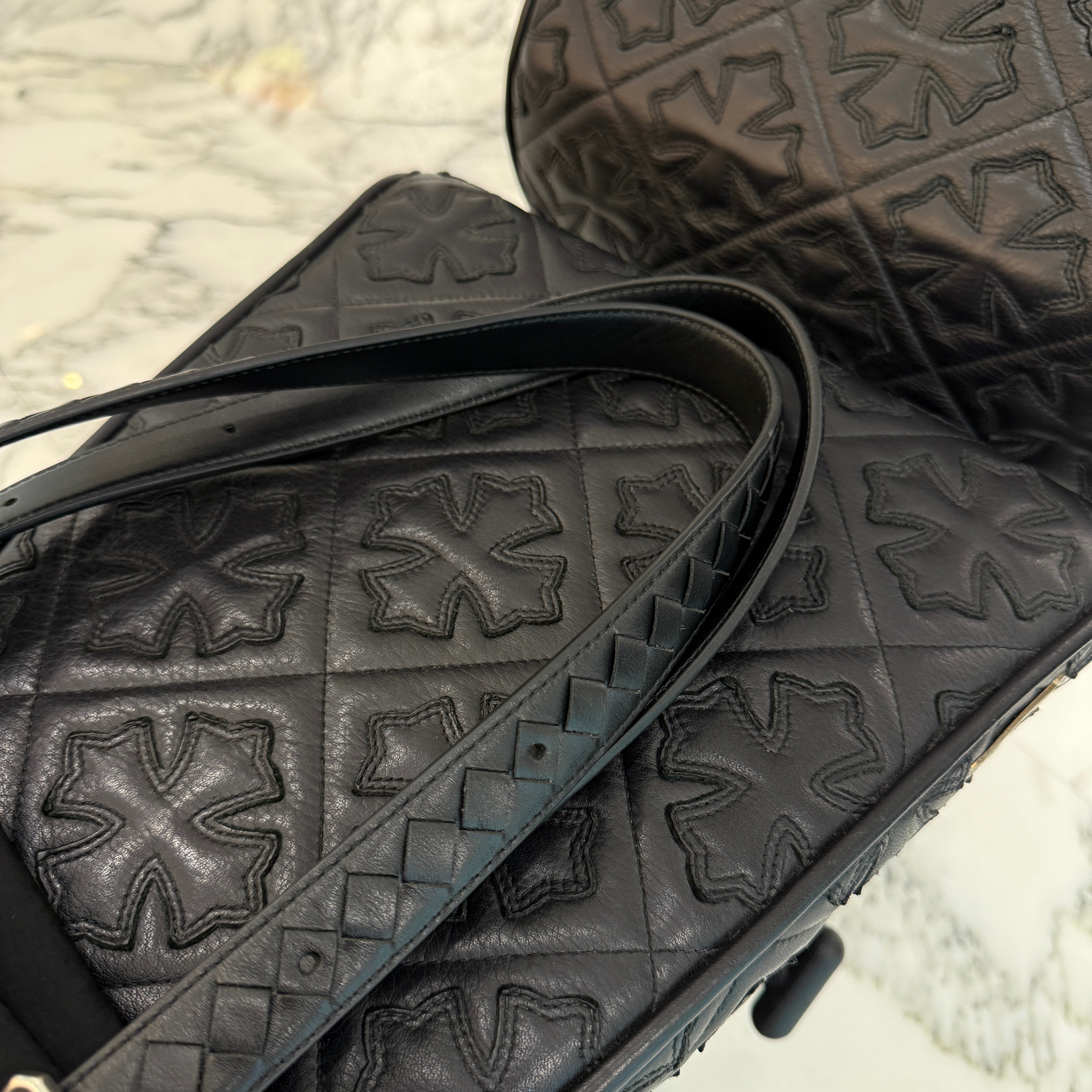 BOTTEGA VENETTA Crossroad Buckle Tote Bag 776201VCQGC8803 ボッテガヴェネタ クロスロード バックル トートバッグ