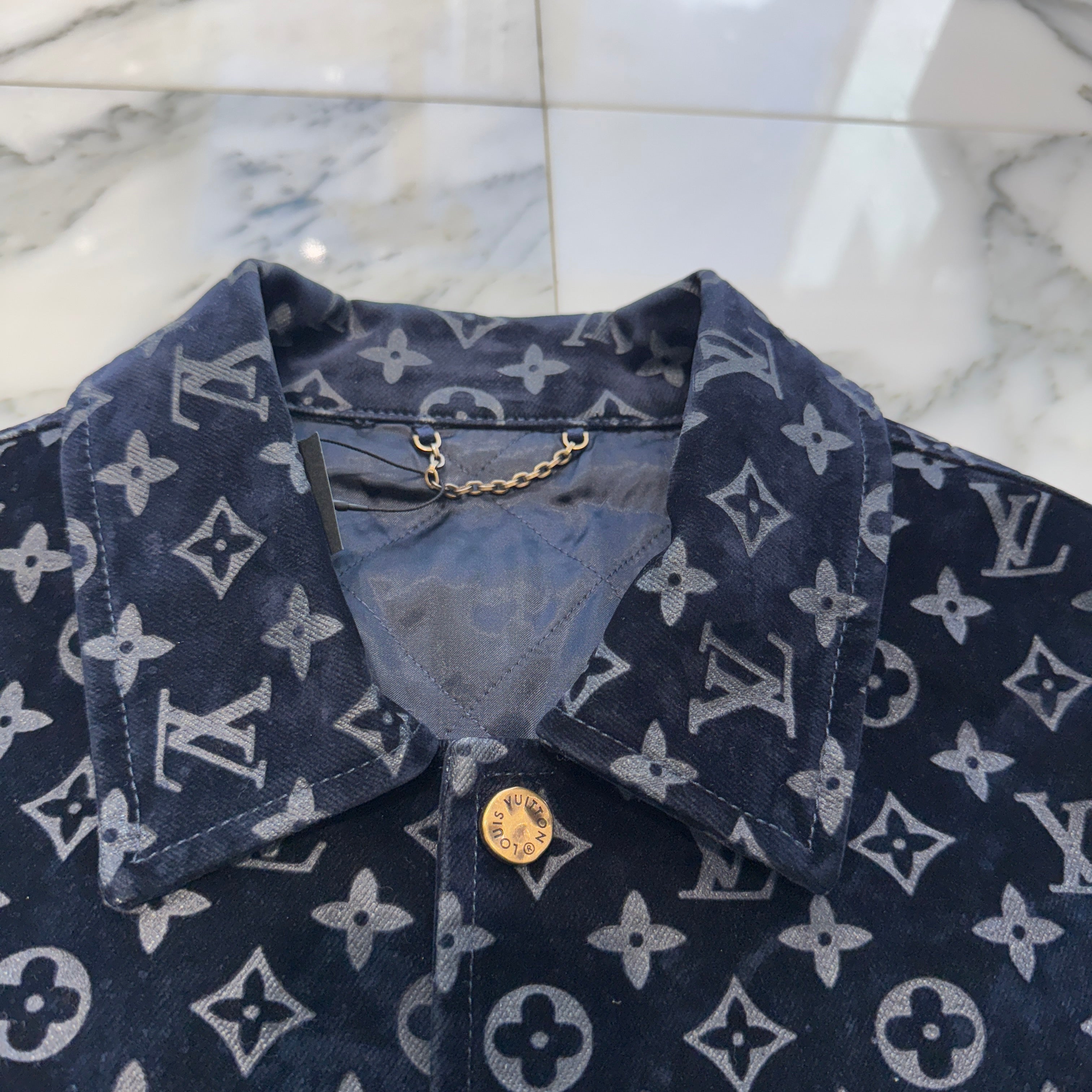 LOUIS VUITTON 2024SS Monogram Denim Jacket 1AF758 Size 48 ルイヴィトン モノグラム デニムジャケット サイズ48