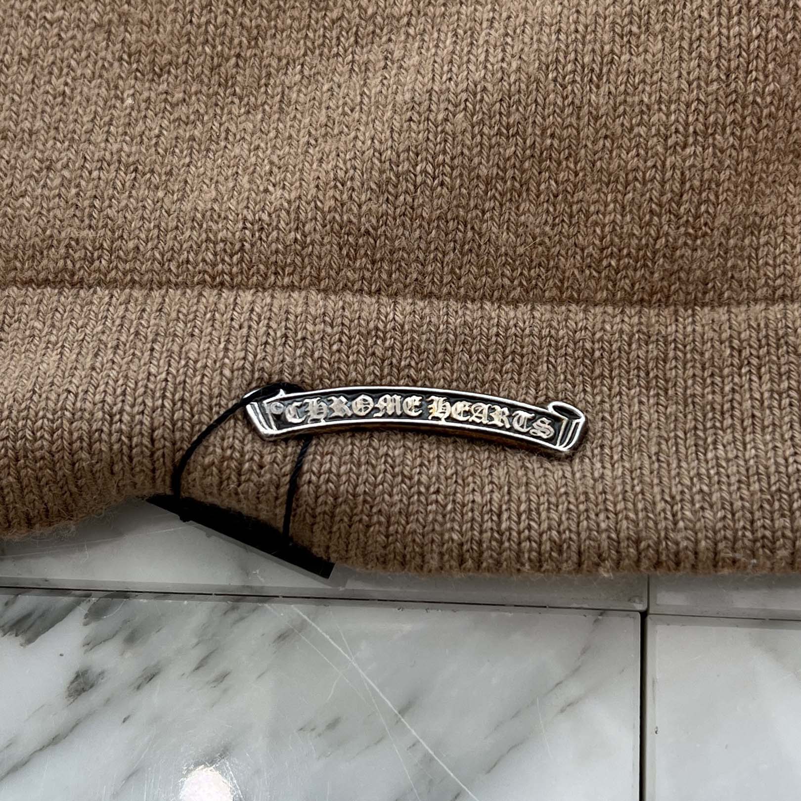 CHROME HEARTS Y NOT King Taco 3 Cemetery Cross Leather Patch Cashmere Knit Crew Neck Sweater Size L クロムハーツ ワイノット キングタコ 3セメタリークロスレザーパッチ カシミアニット セーター サイズL