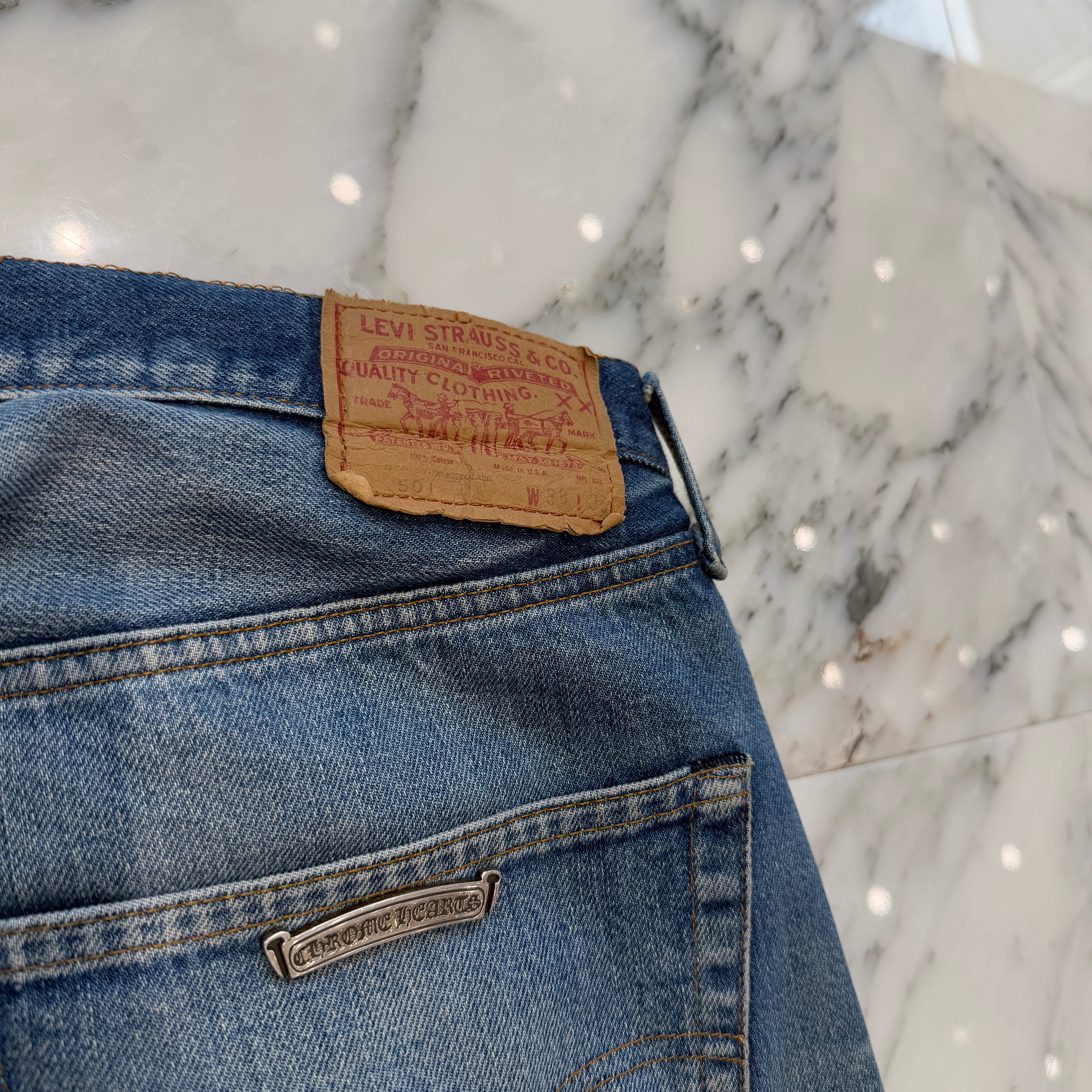 CHROME HEARTS × Levi's 501 VNTG Patent Leopard Leather Cross Patch Jeans Size 33 クロムハーツ × リーバイス 501 ヴィンテージ パテント レオパード レザークロスパッチ ジーンズ デニムパンツ サイズ33