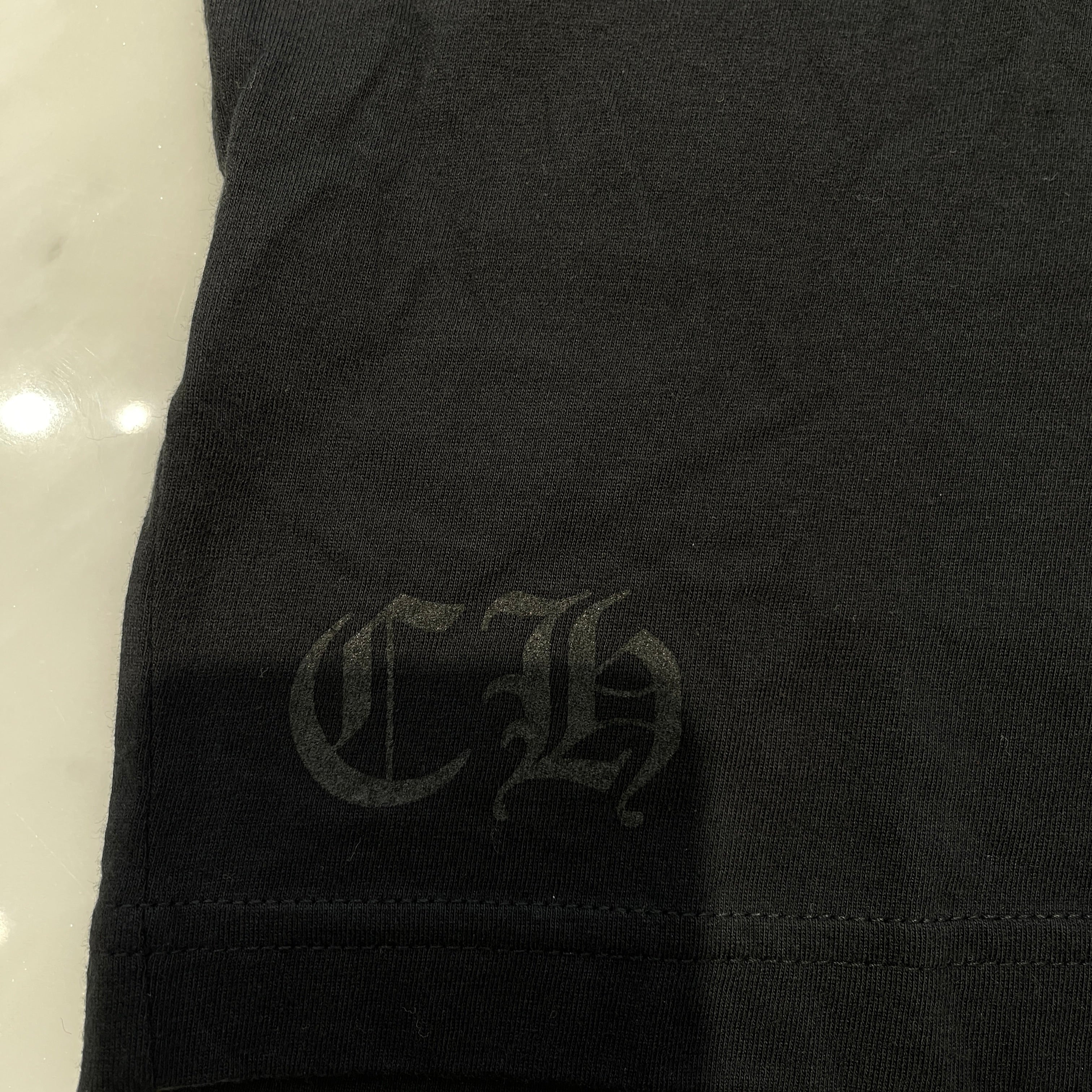 CHROME HEARTS HongKong Limited Back Scroll And Logo Cross Tee Size S クロムハーツ 香港限定 バックスクロール＆ロゴクロス Tシャツ サイズS
