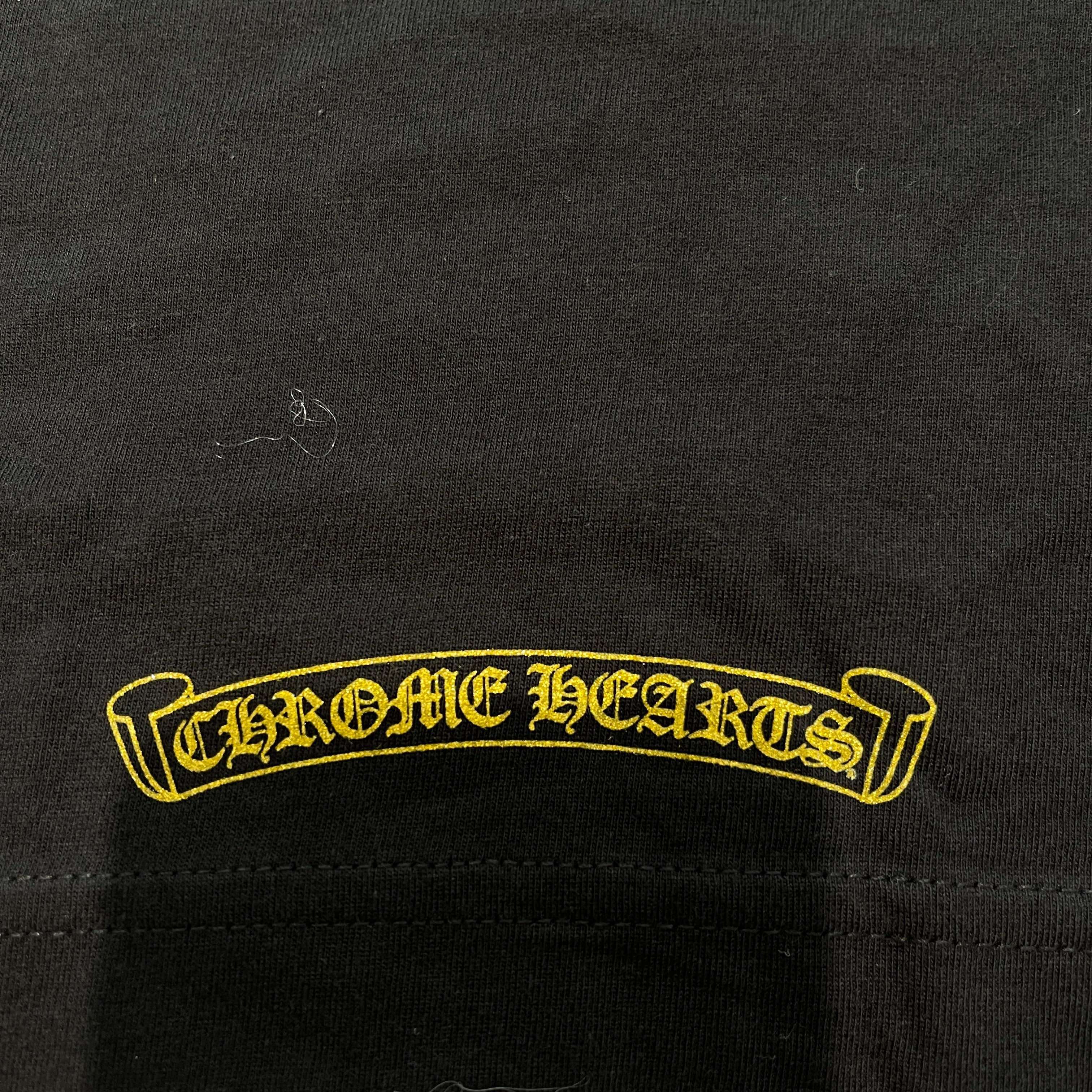 CHROME HEARTS HongKong Limited Back Scroll And Logo Cross Tee Size S クロムハーツ 香港限定 バックスクロール＆ロゴクロス Tシャツ サイズS