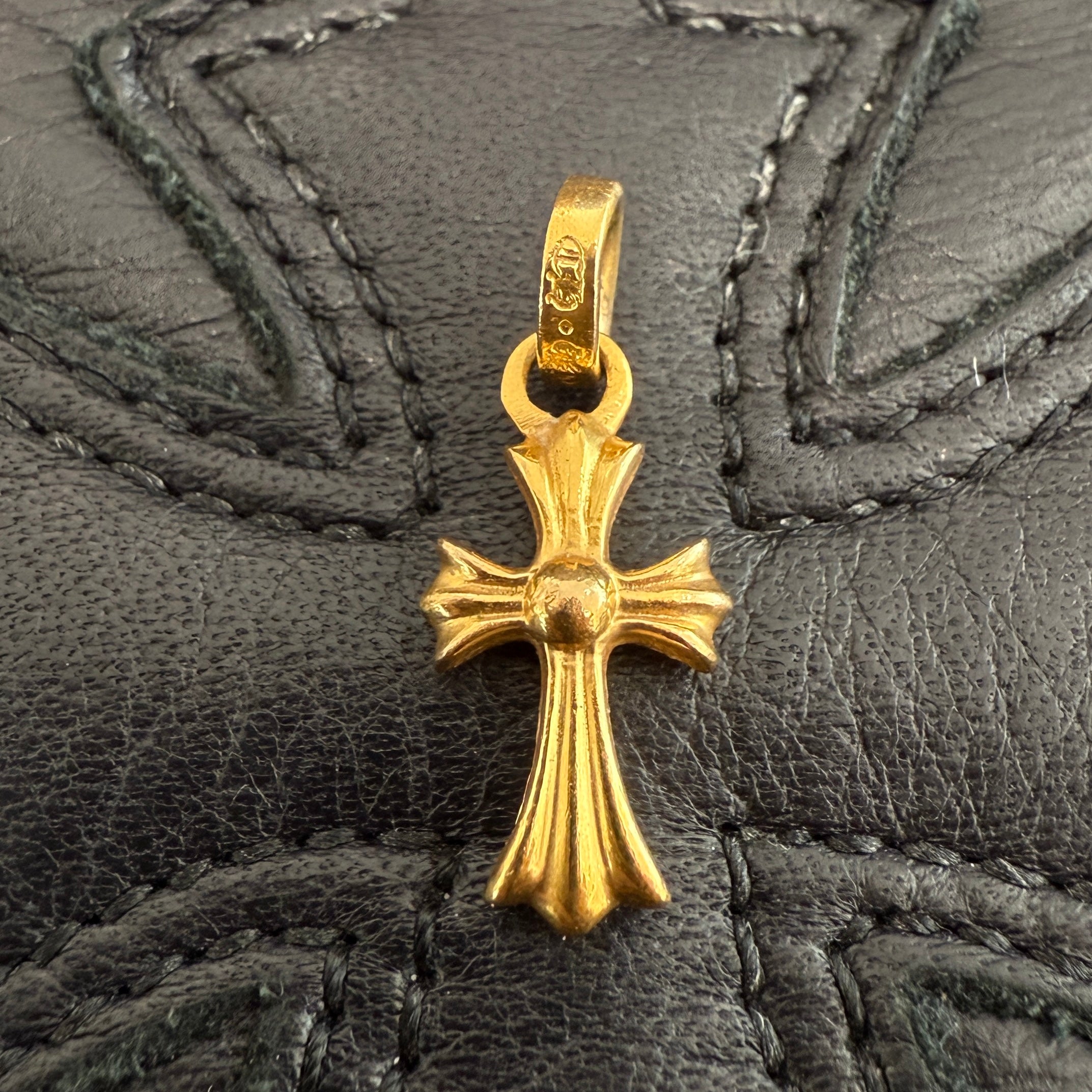 CHROME HEARTS 22K Baby Fat Cross Pave Sapphire Pendant Top クロムハーツ 22K ベイビーファット クロス パヴェサファイア ペンダントトップ