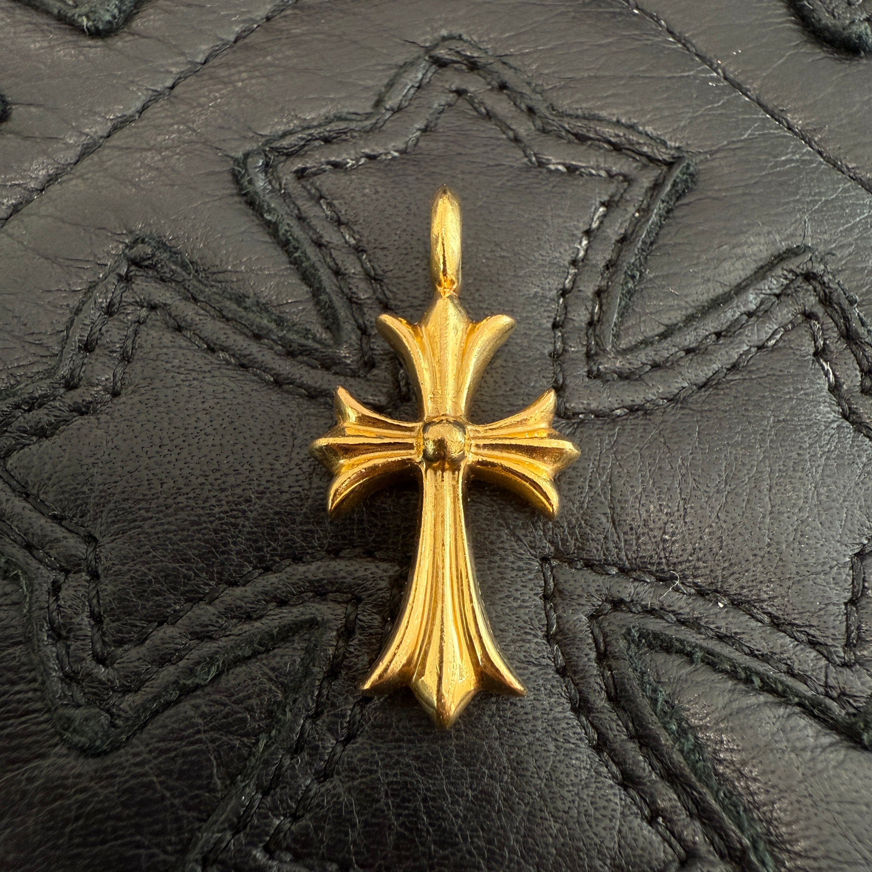 CHROME HEARTS 22K Tiny Fat Cross Pave Diamond Pendant Top クロムハーツ 22K タイニーファット クロス パヴェダイヤモンド ペンダントトップ