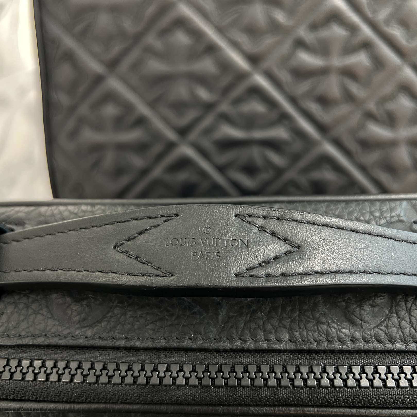 LOUIS VUITTON S-Lock Messenger Monogram Shoulder Bag M58489 ルイヴィトン Sロック メッセンジャー モノグラム ショルダーバッグ