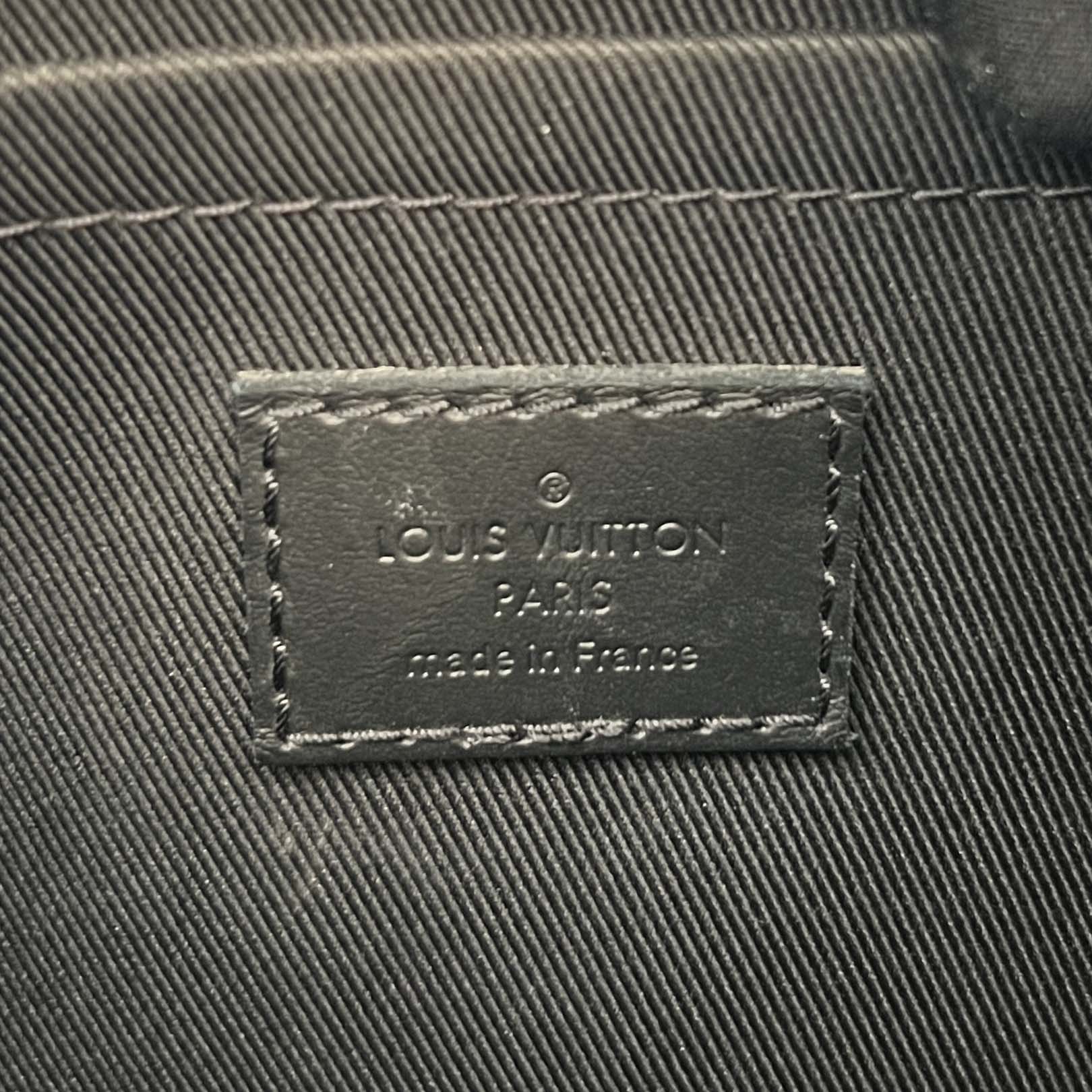 LOUIS VUITTON S-Lock Messenger Monogram Shoulder Bag M58489 ルイヴィトン Sロック メッセンジャー モノグラム ショルダーバッグ