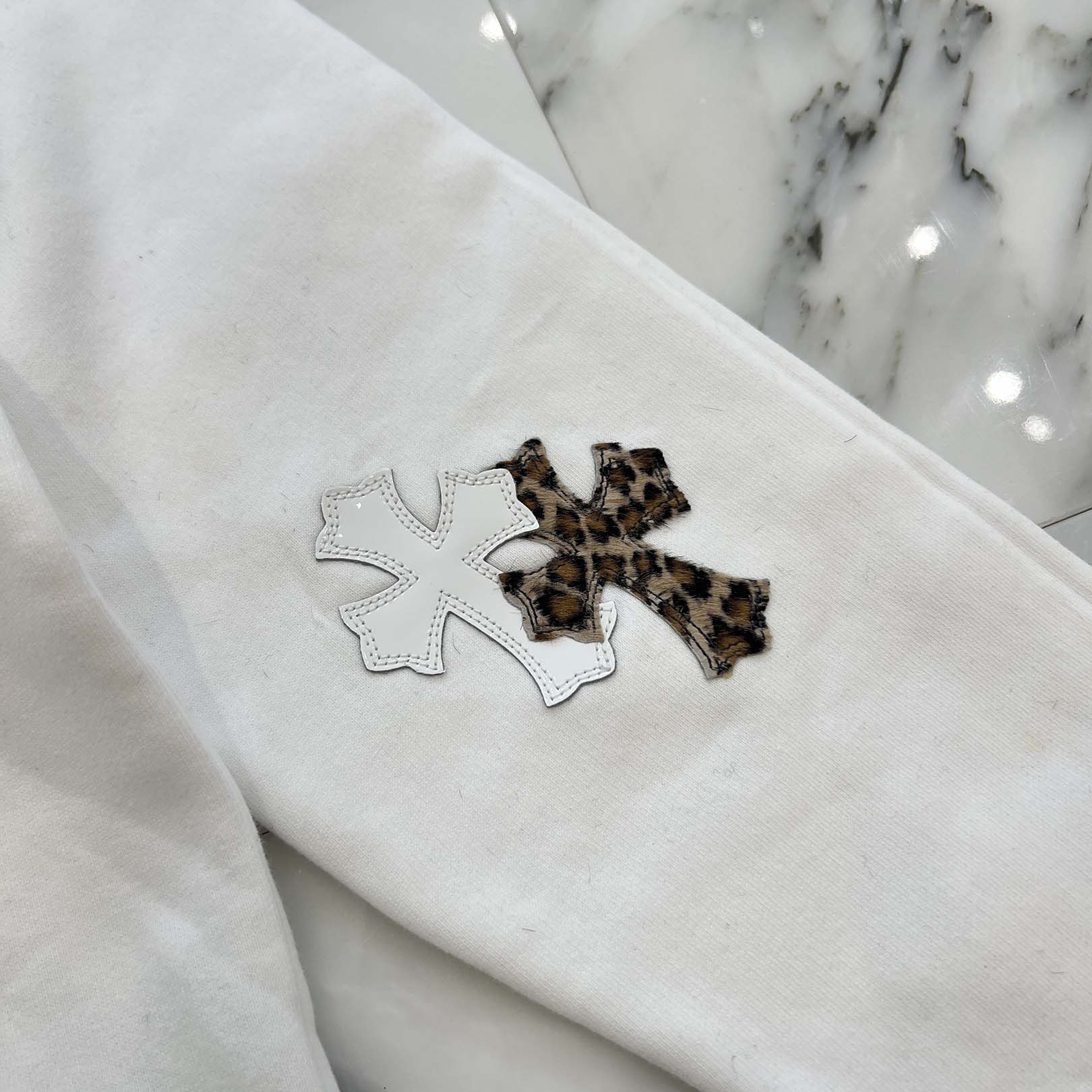 CHROME HEARTS Y NOT Multi Leather Cross Patch Sweatshirt Size M クロムハーツ ワイノット マルチレザークロスパッチ スウェットシャツ サイズM