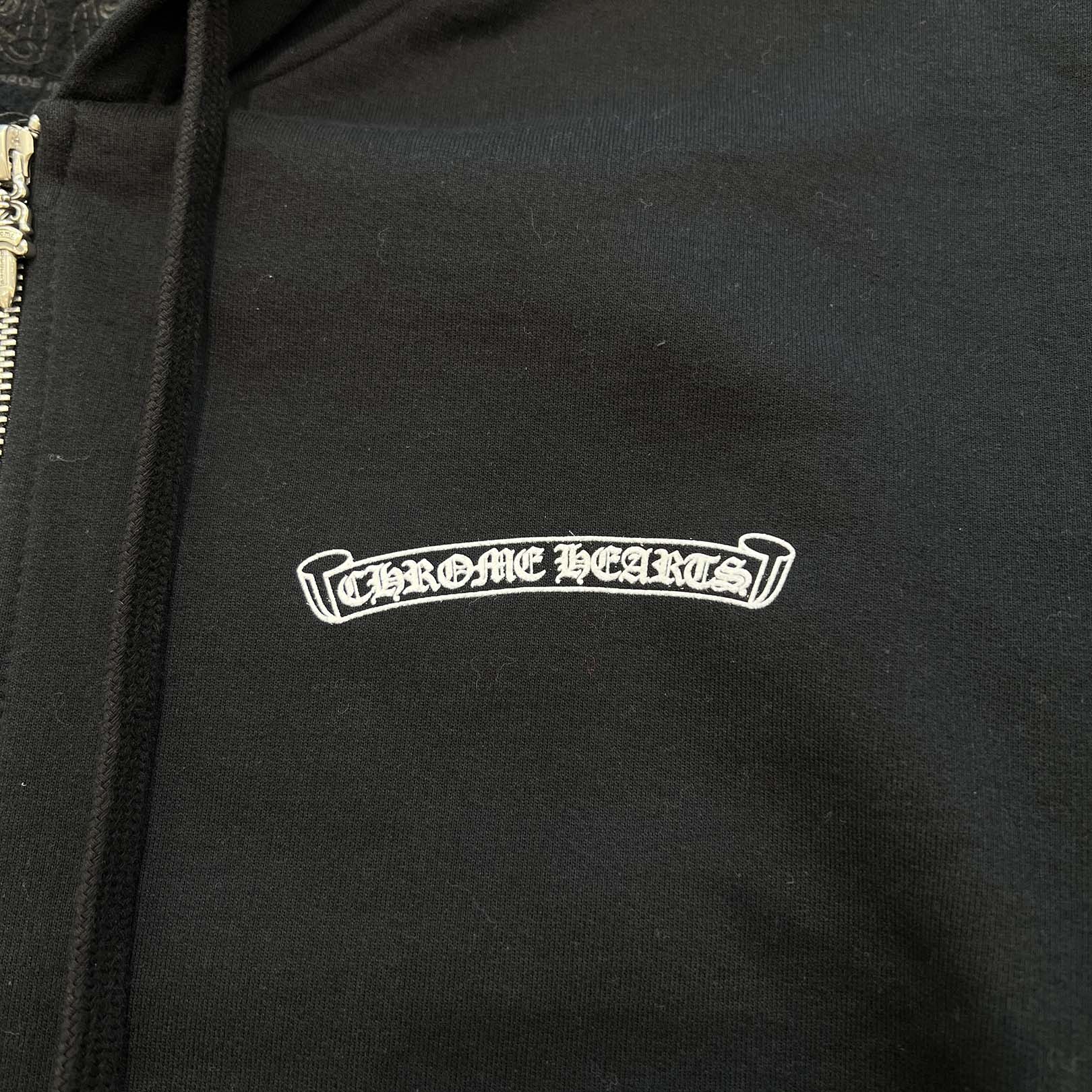 CHROME HEARTS NYC Exclusive Back Scroll Logo Zip Up Hoodie Size XL クロムハーツ ニューヨーク限定 バックスクロールロゴ ジップアップフーディ サイズXL