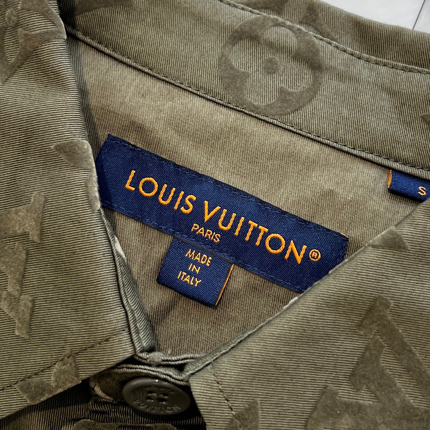LOUIS VUITTON 2023SS Monogram Cotton Overshirt 1ABNP8 Size S ルイヴィトン モノグラム コットン オーバーシャツ サイズS