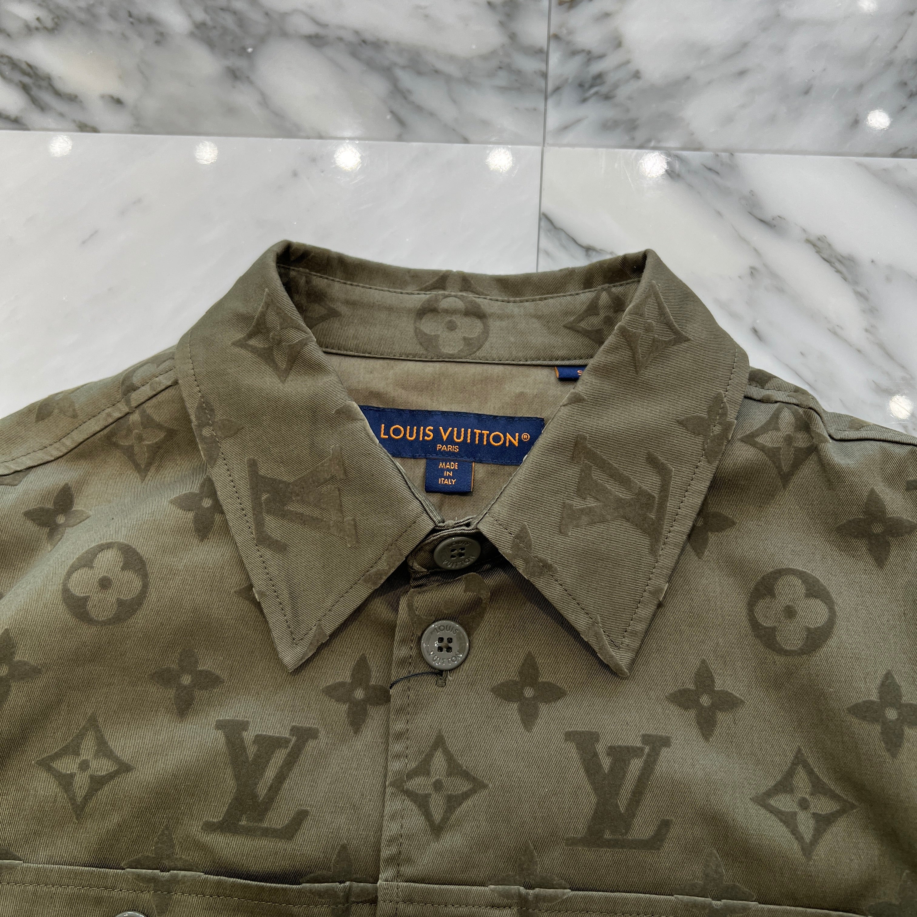 LOUIS VUITTON 2023SS Monogram Cotton Overshirt 1ABNP8 Size S ルイヴィトン モノグラム コットン オーバーシャツ サイズS