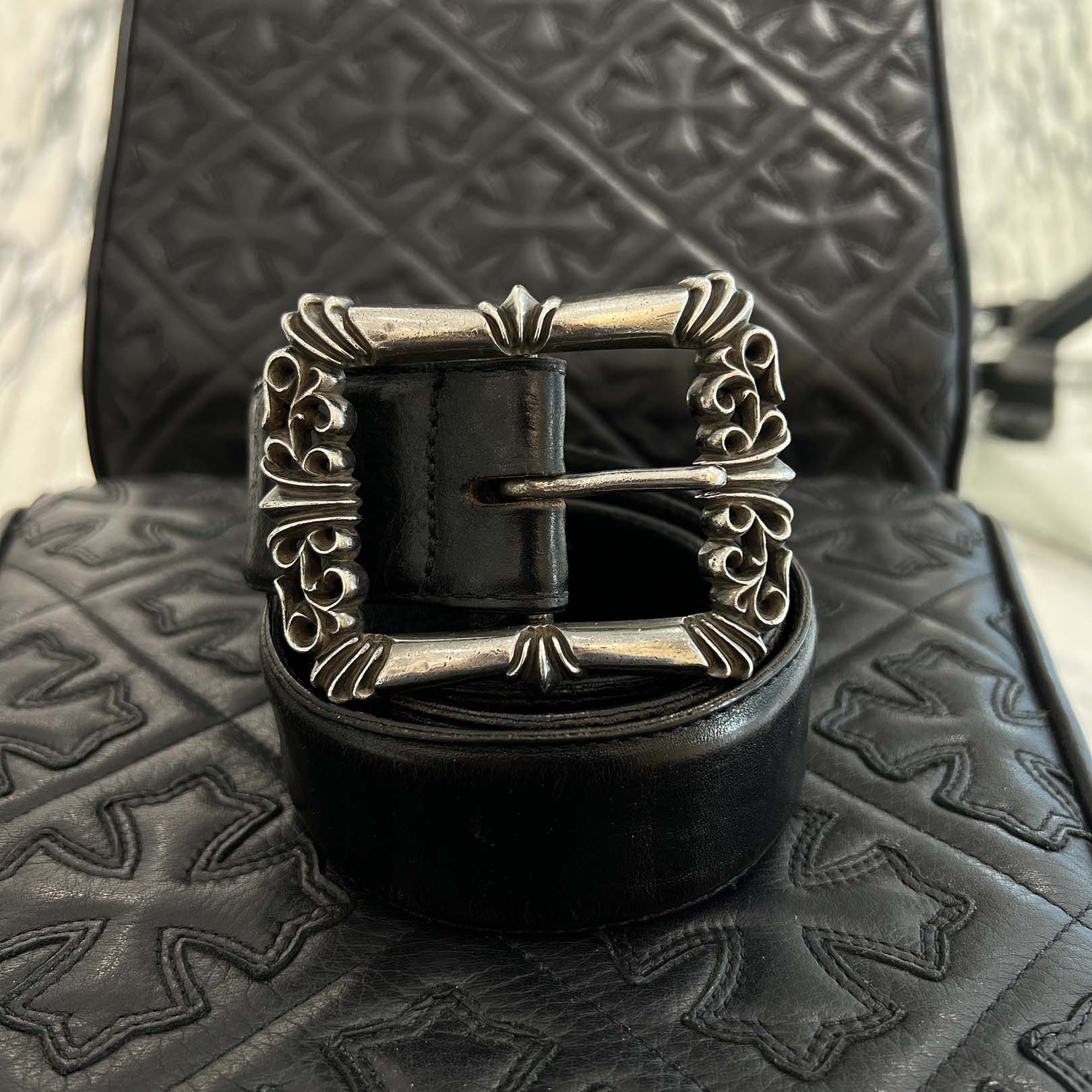 CHROME HEARTS Classic Filigree Buckle Leather Belt Size 32 クロム
