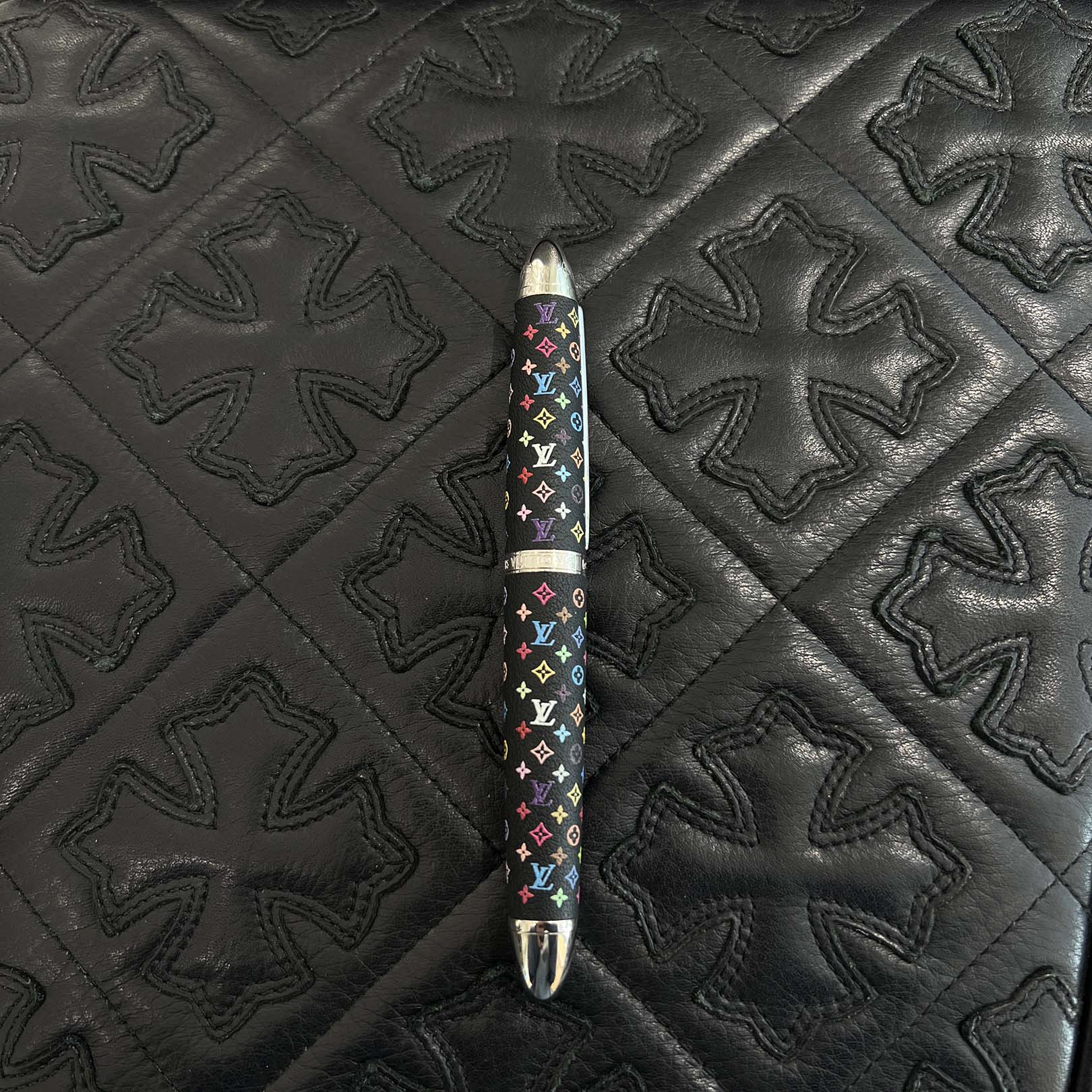 LOUIS VUITTON × TAKASHI MURAKAMI Monogram Multicolor Doc Rollerball Pen GI1314 ルイヴィトン×村上隆 モノグラム マルチカラー ドック ローラーボールペン