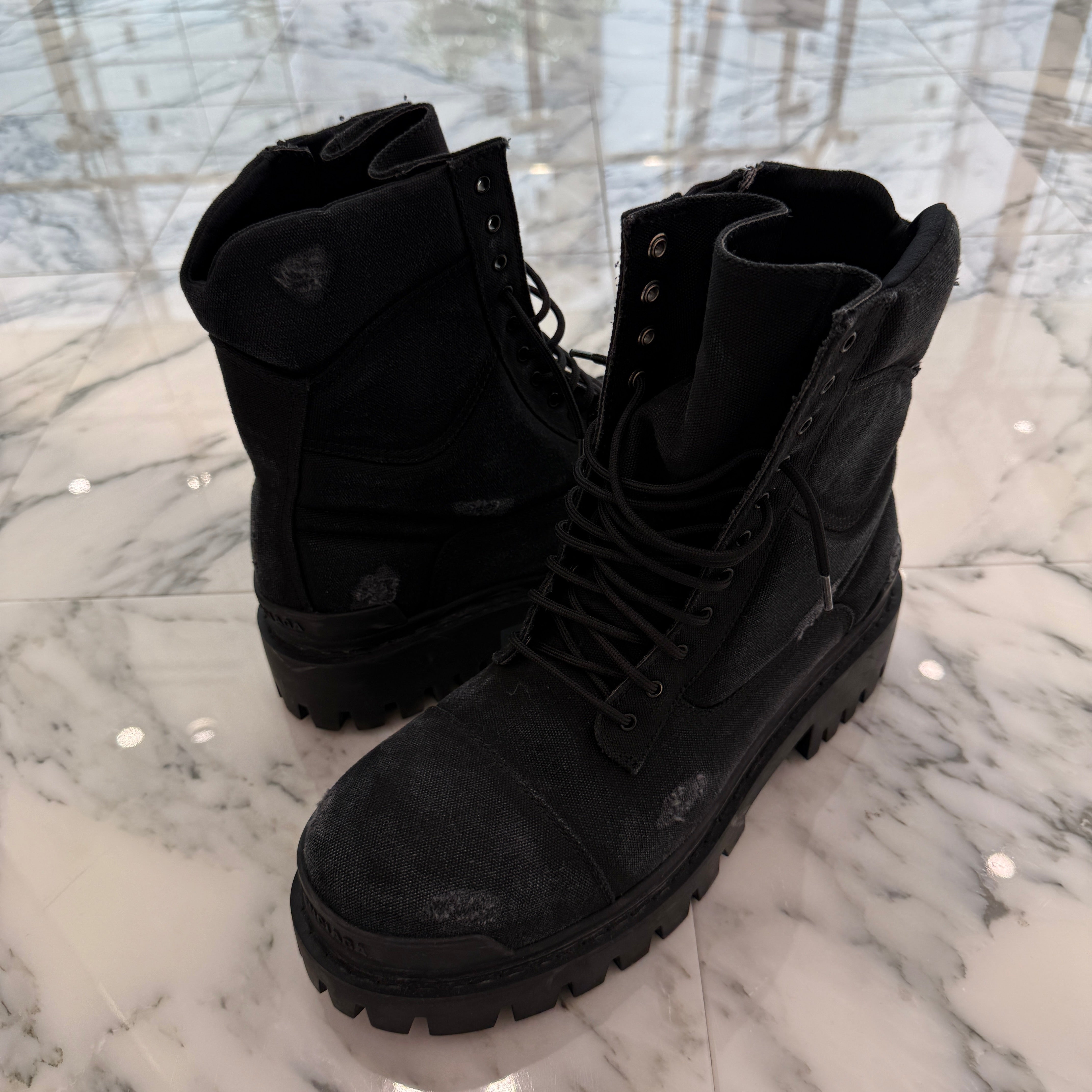 BALENCIAGA 2025SS Combat Strike Boots 694042 W2H11 Size 43 バレンシアガ コンバットストライク ブーツ サイズ43