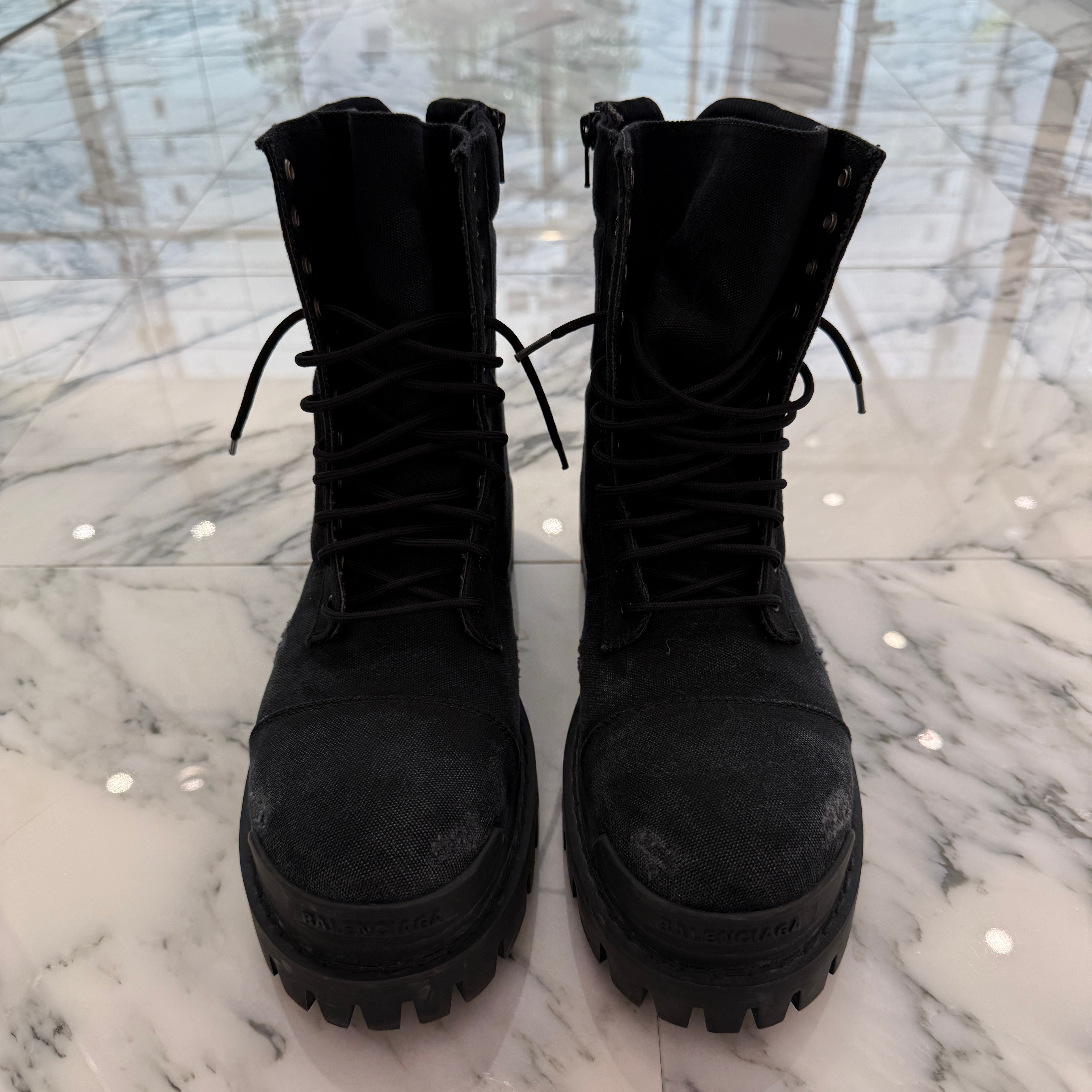 BALENCIAGA 2025SS Combat Strike Boots 694042 W2H11 Size 43 バレンシアガ コンバットストライク ブーツ サイズ43