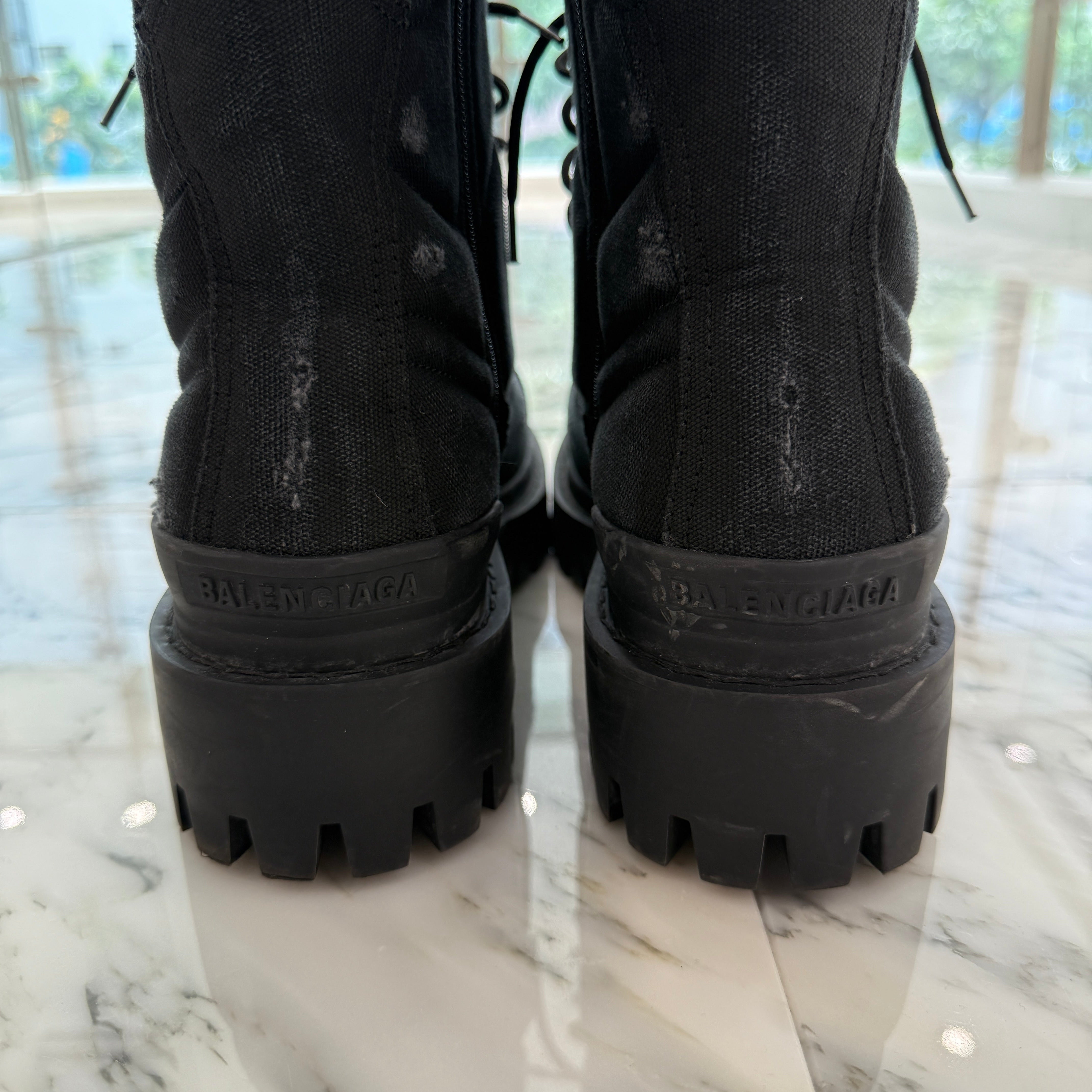 BALENCIAGA 2025SS Combat Strike Boots 694042 W2H11 Size 43 バレンシアガ コンバットストライク ブーツ サイズ43