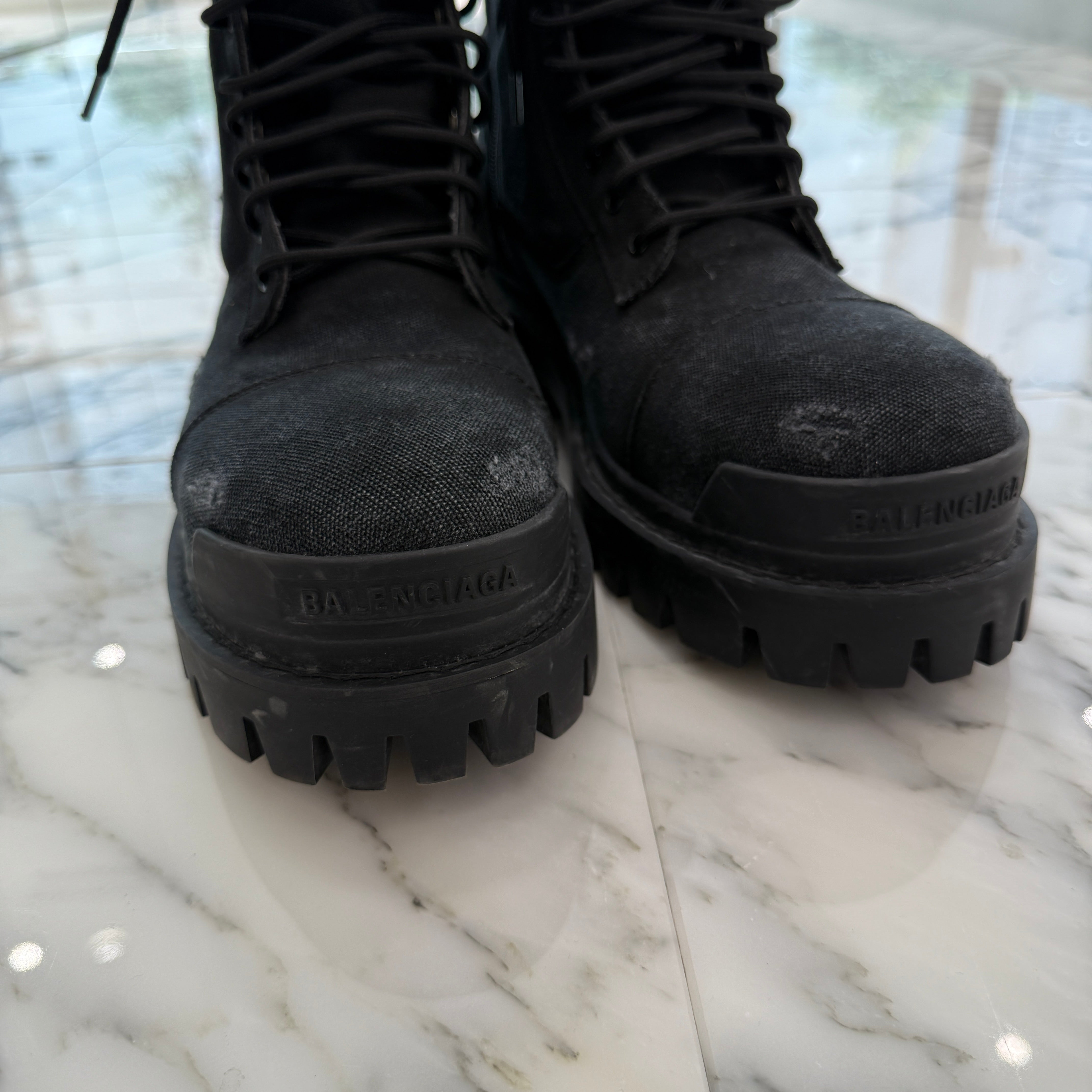 BALENCIAGA 2025SS Combat Strike Boots 694042 W2H11 Size 43 バレンシアガ コンバットストライク ブーツ サイズ43