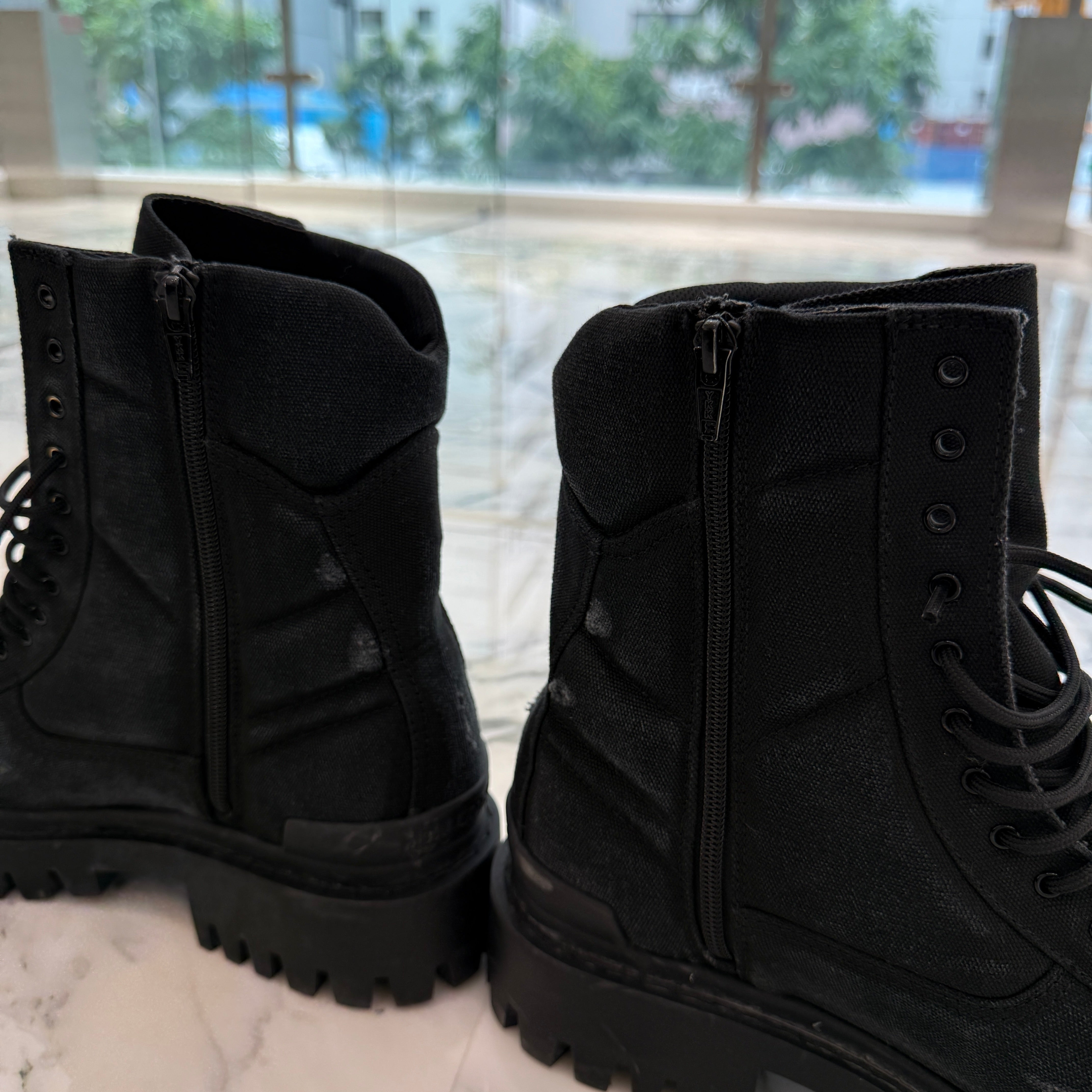 BALENCIAGA 2025SS Combat Strike Boots 694042 W2H11 Size 43 バレンシアガ コンバットストライク ブーツ サイズ43