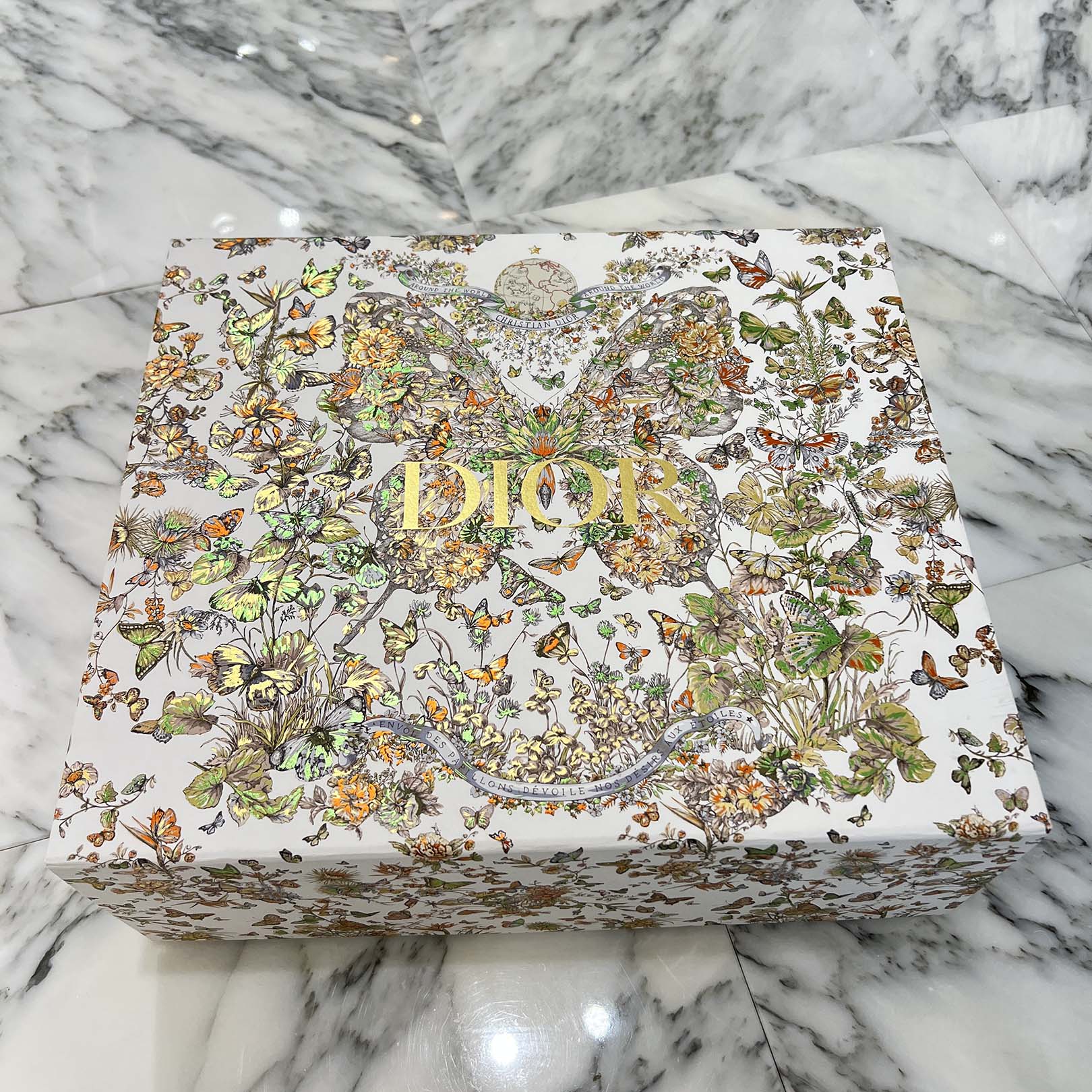 DIOR Toile de Jouy Embroidered Book Tote Bag Medium M1296ZTDT_M34I ディオール トワル ドゥ ジュイ エンブロイダリー ブックトート ミディアム