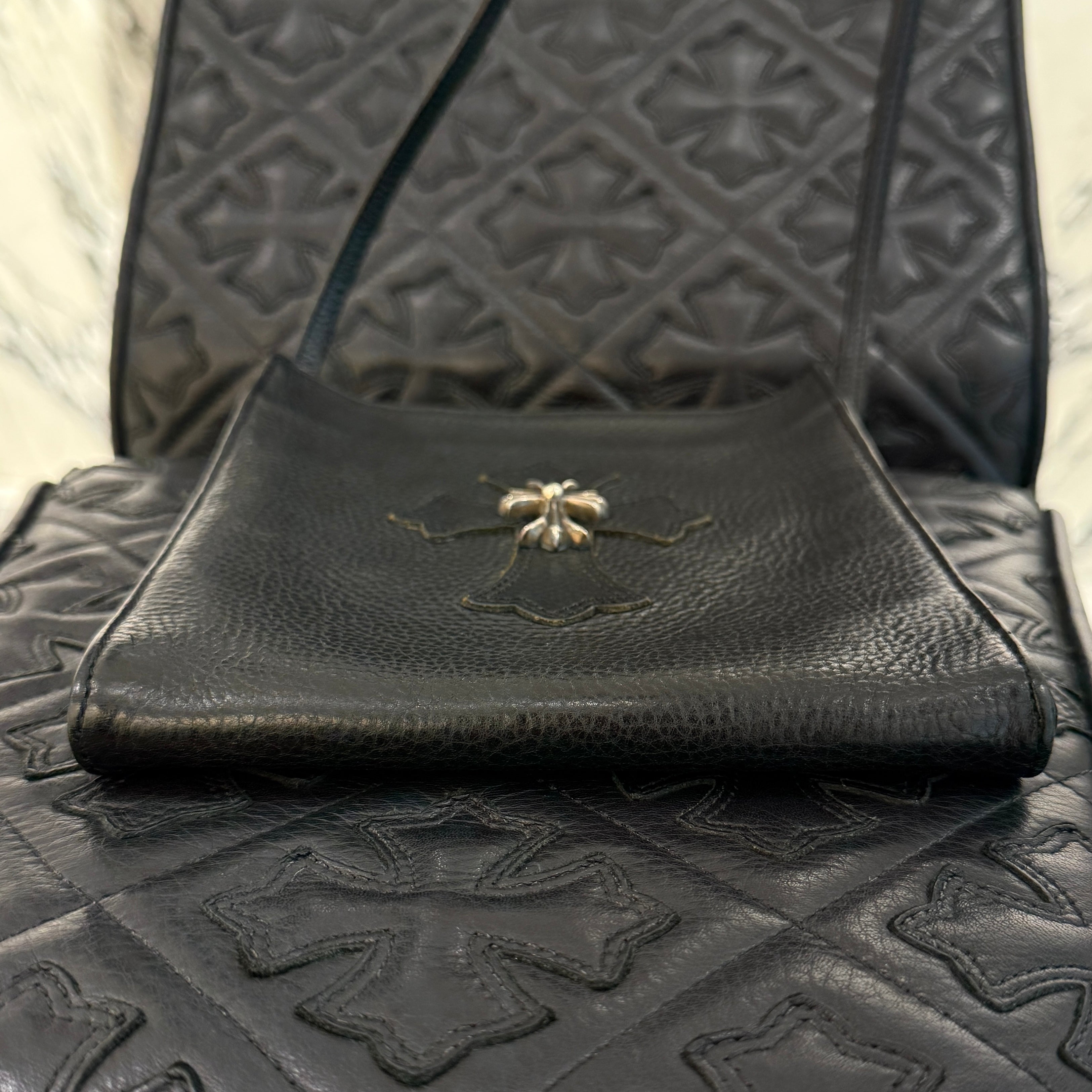 CHROME HEARTS CH Silver Cross Square Pocket Leather Shoulder Bag クロムハーツ CH シルバークロス スクエアポケット レザーショルダーバッグ