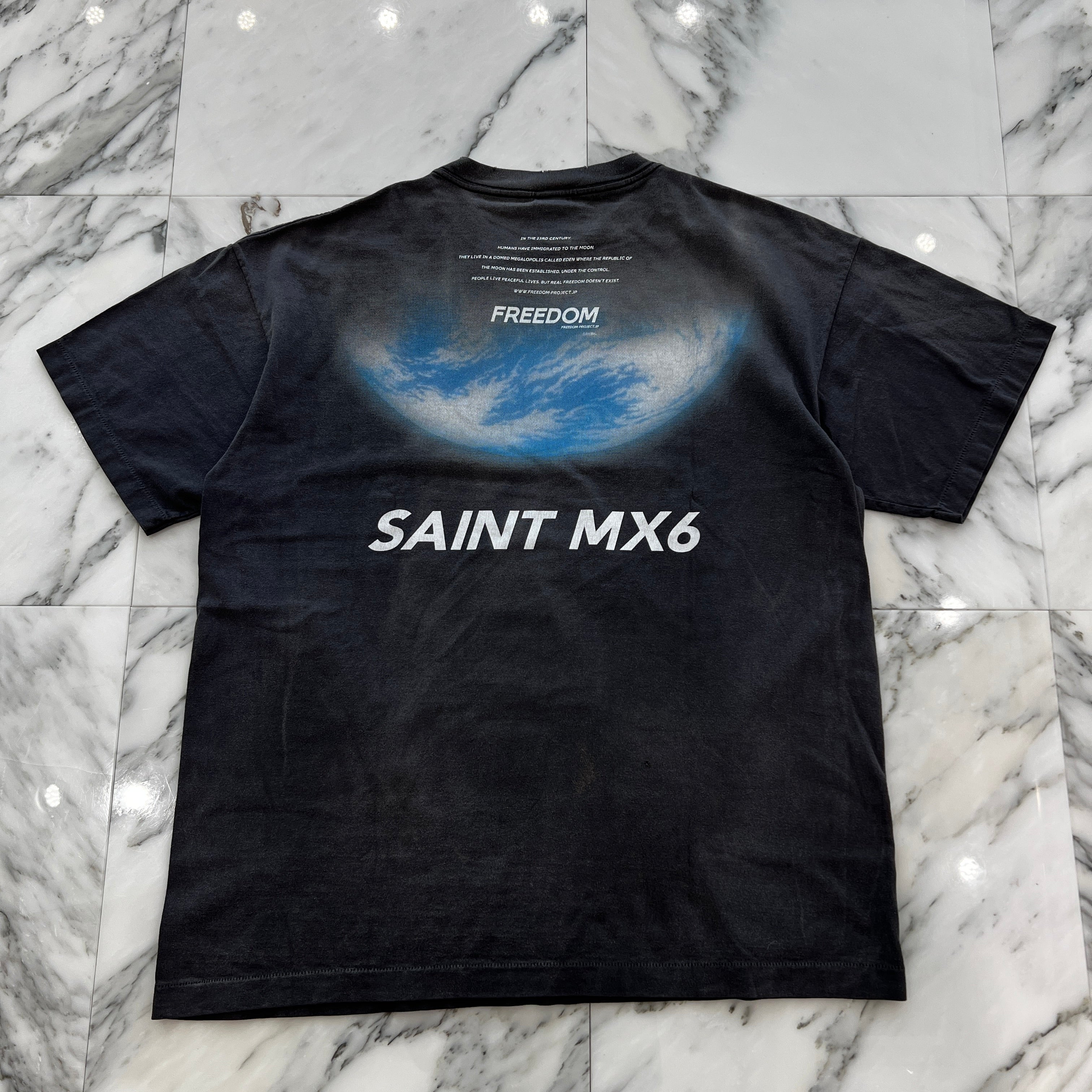 SAINT Mxxxxxx × FREEDOM 2024SS Astronaut Print Tee SM-YS8-0000-C19 Size XL セントマイケル × フリーダム 宇宙飛行士 プリント Tシャツ サイズXL