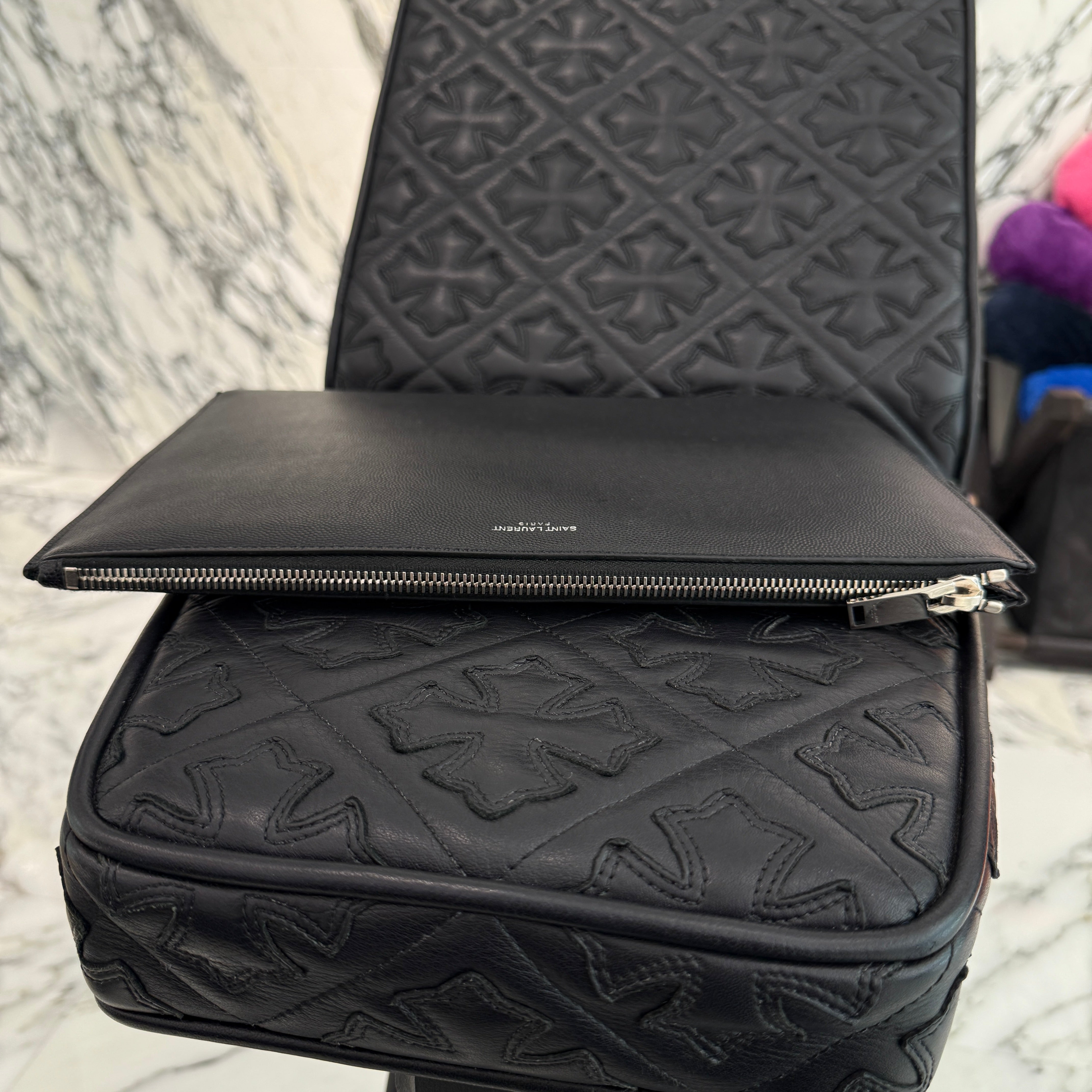 SAINT LAURENT PARIS Zip Leather Clutch Bag 3759500418 サン