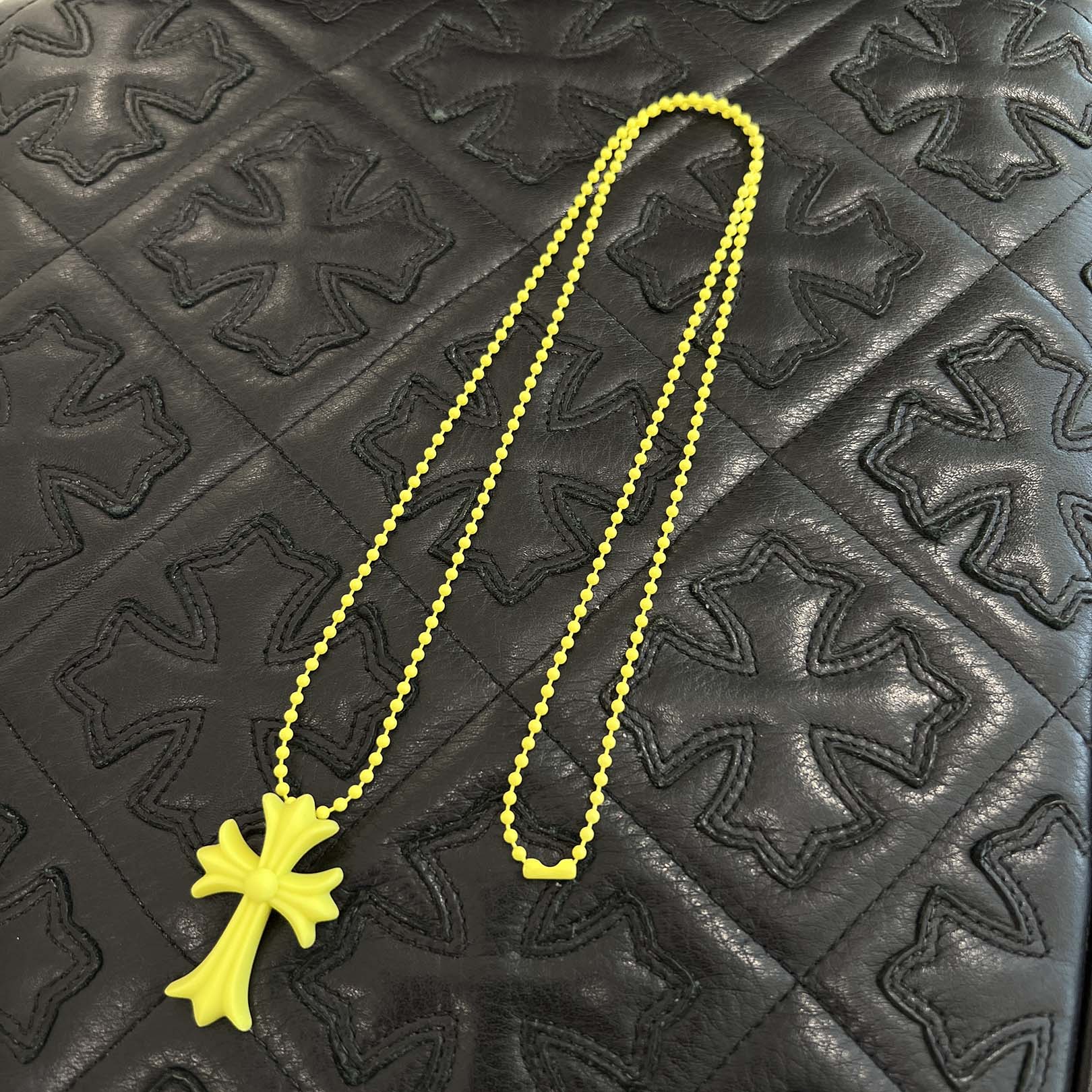 CHROME HEARTS PENDANT CH CRS SML PLSTC クロムハーツ ペンダント CHクロス スモール プラスチック