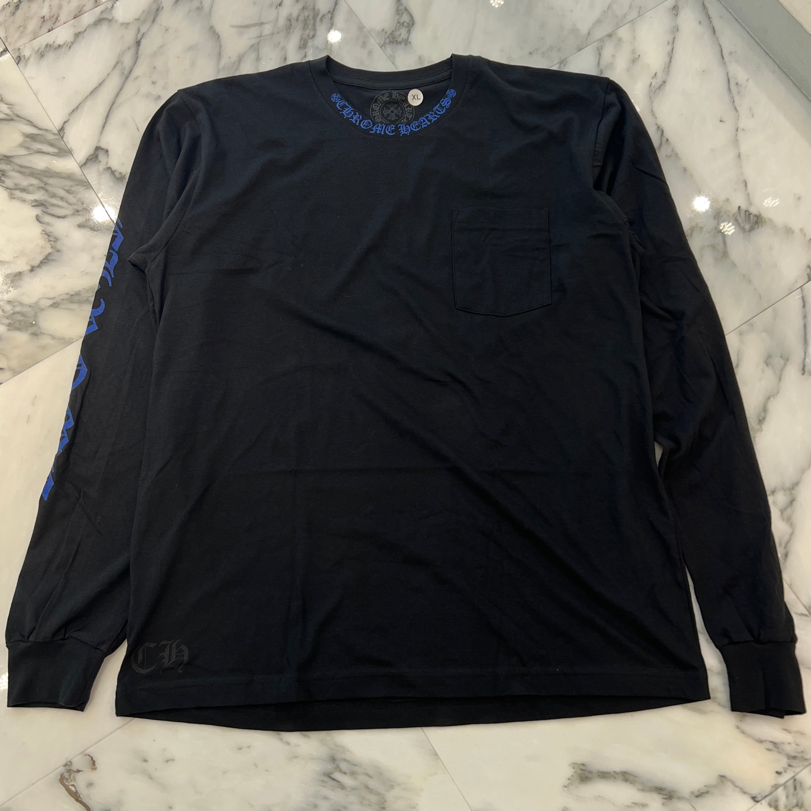 CHROME HEARTS 2025SS Old English Neck Logo Neon Blue Long Sleeve Tee Size XL クロムハーツ オールドイングリッシュ ネックロゴ ネオンブルー ロングスリーブ Tシャツ サイズXL