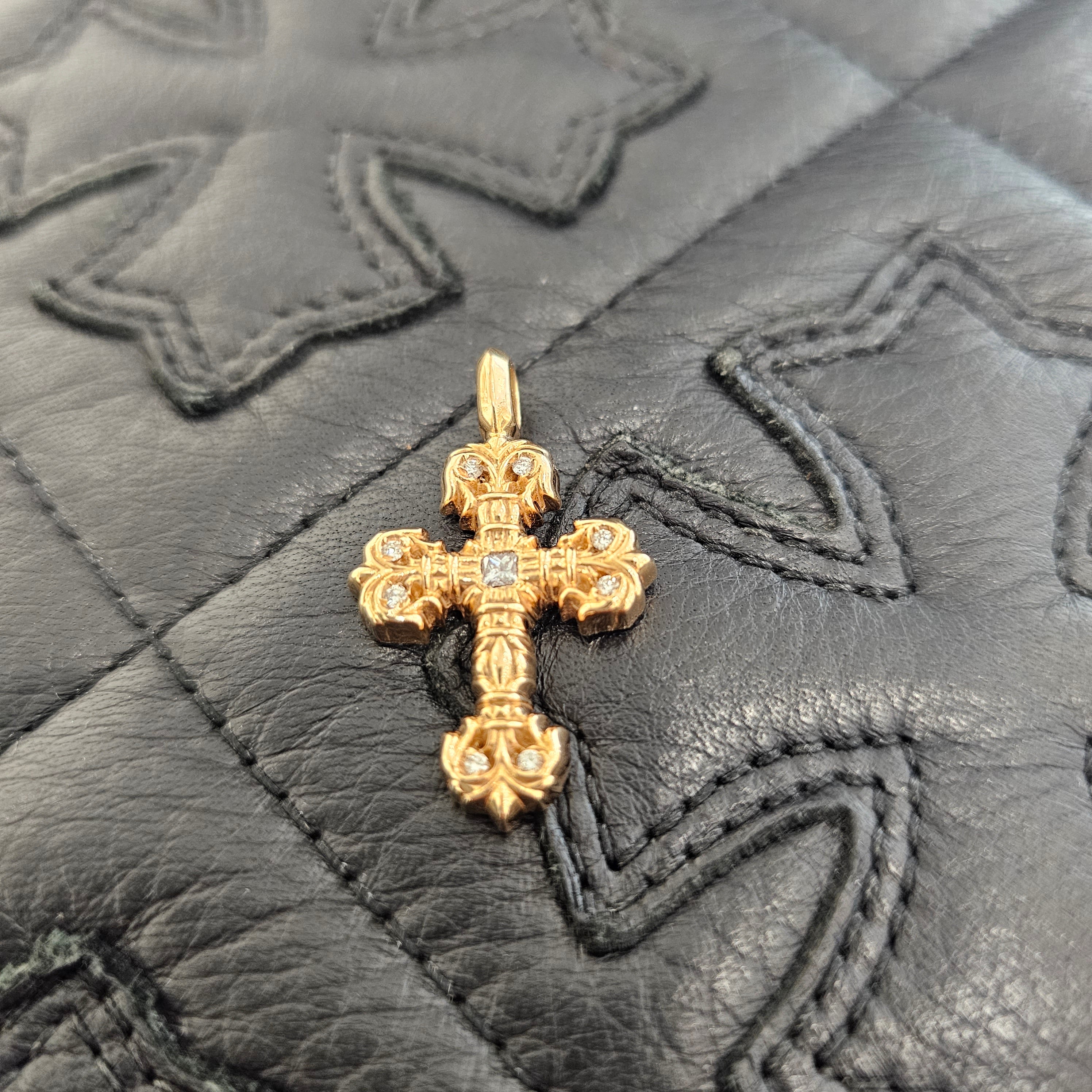 美品▼CHROME HEARTS クロムハーツ 22K FILIGREE TINY A/DIA タイニーフィリグリークロス　1Pダイヤモンド ペンダントトップ ゴールド 総重量8.4g メンズ レディース CHROME HEARTS 22K Tiny Filigree Cross Diamond Pendent Top クロム