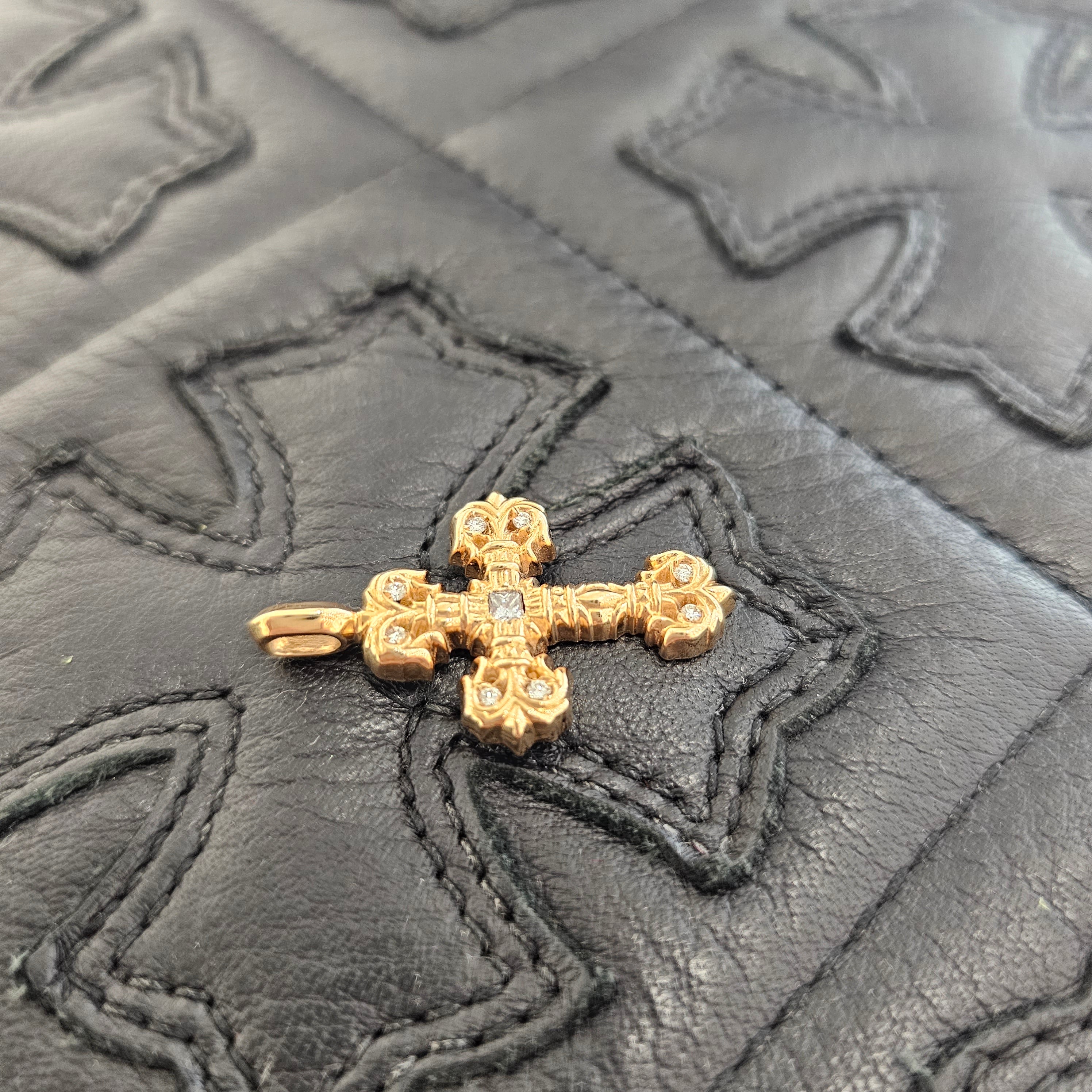 CHROME HEARTS 22K Tiny Filigree Cross Diamond Pendent Top クロムハーツ 22K タイニーフィリグリークロス ダイヤモンド ペンダントトップ