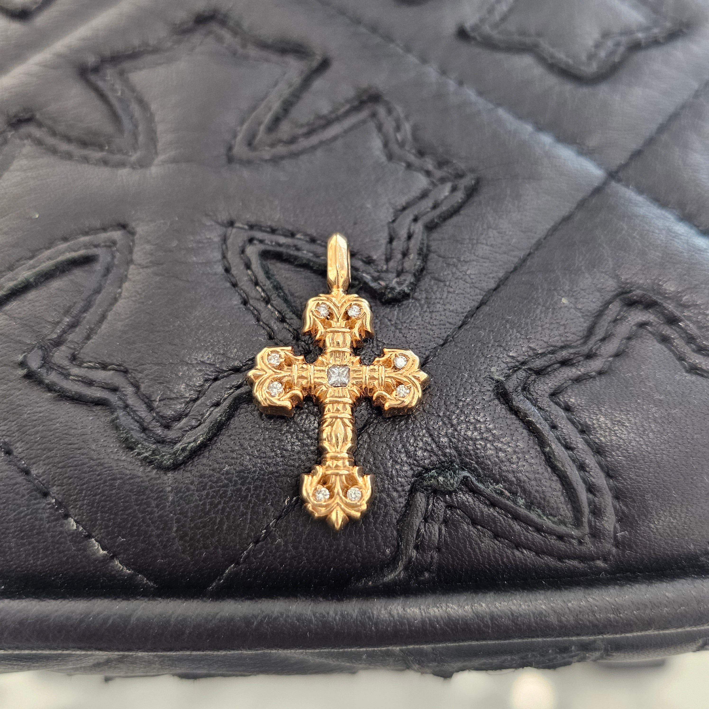 CHROME HEARTS 22K Tiny Filigree Cross Diamond Pendent Top クロムハーツ 22K タイニーフィリグリークロス ダイヤモンド ペンダントトップ