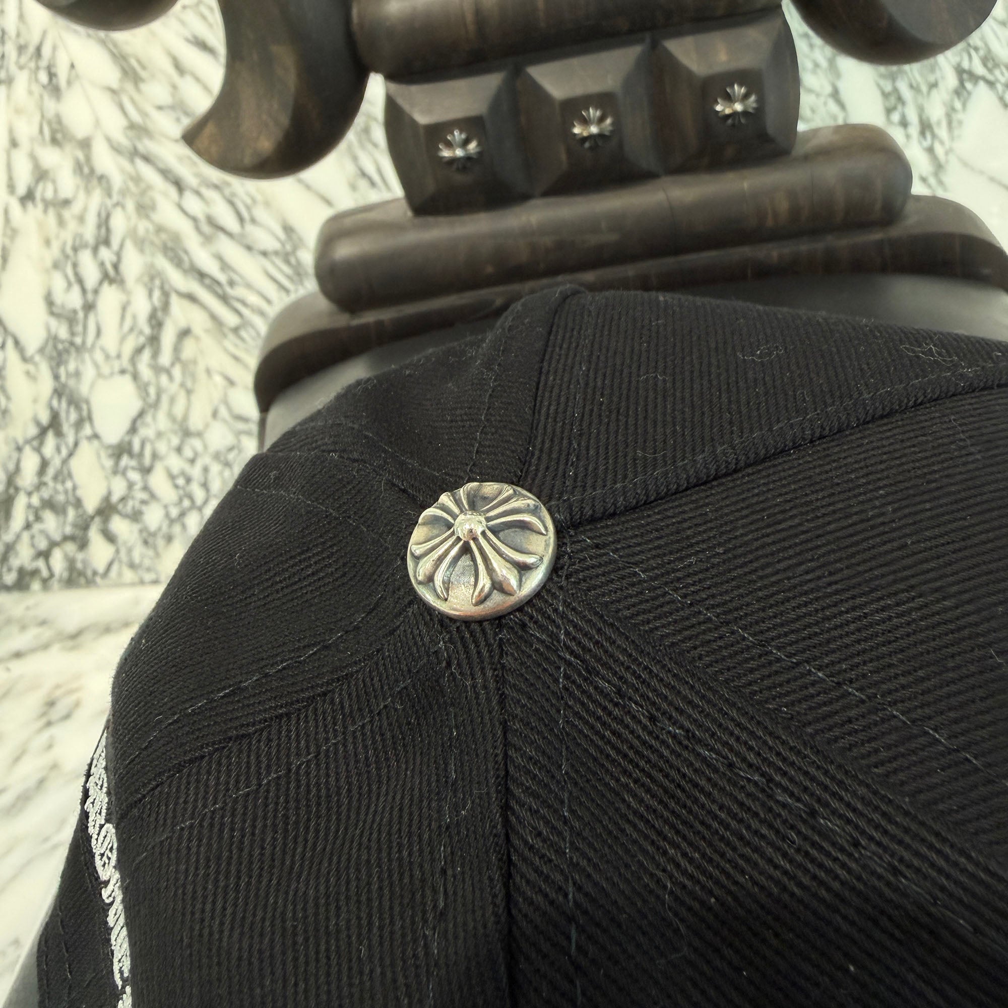 CHROME HEARTS Scroll Label Logo Embroidery Cap Size ONE SIZE (51-61) クロムハーツ スクロールラベルロゴ 刺繍 キャップ サイズONE SIZE (51-61)